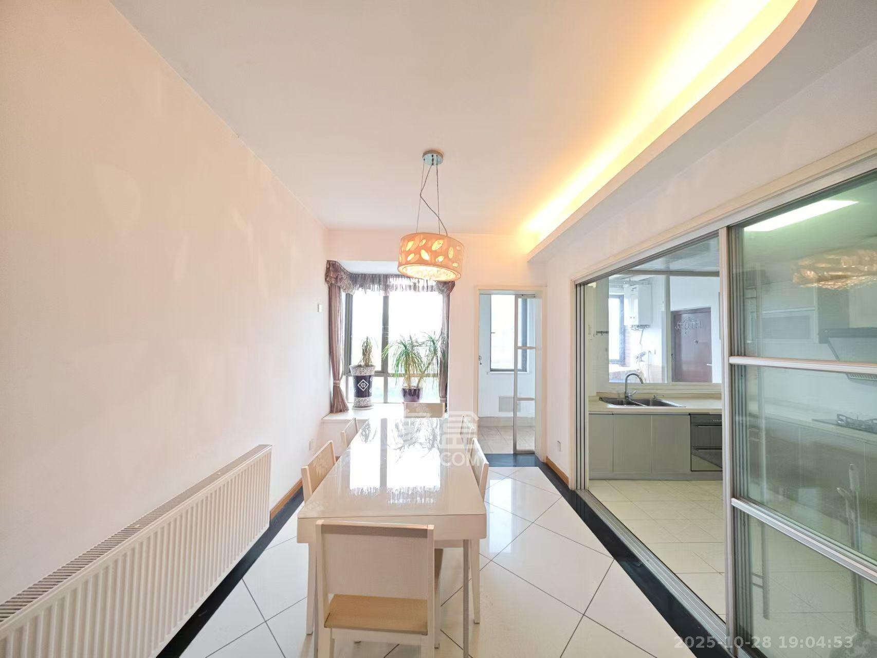 奥林匹克花园  3室2厅2卫    3500.0元/月室内图