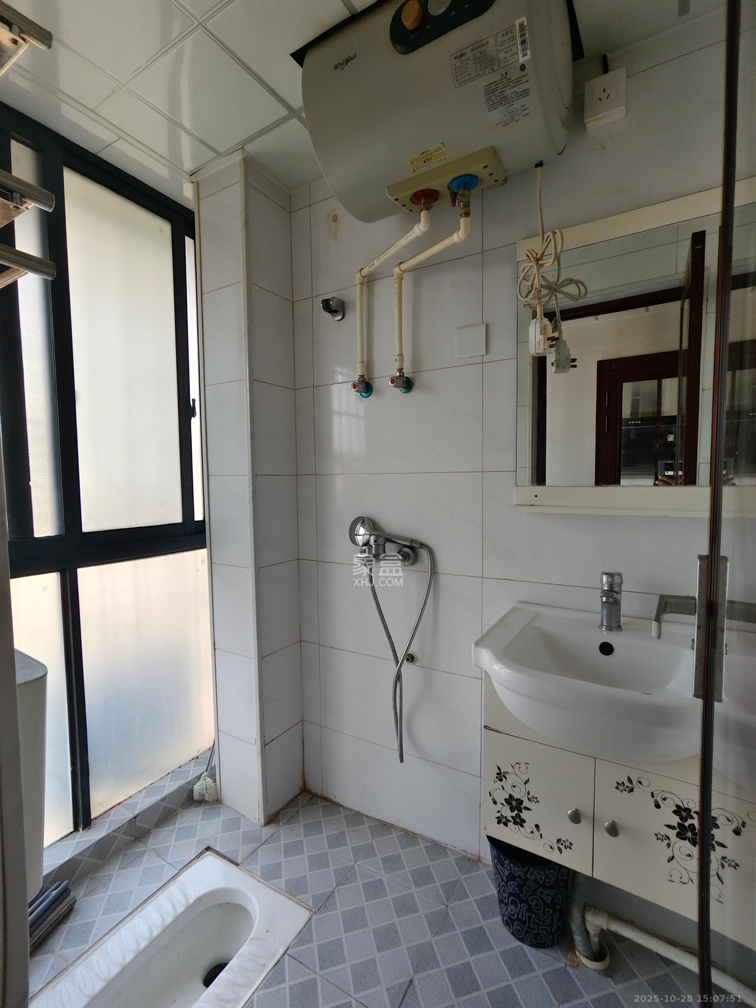 和润园一、二期  1室1厅1卫    1000.0元/月室内图