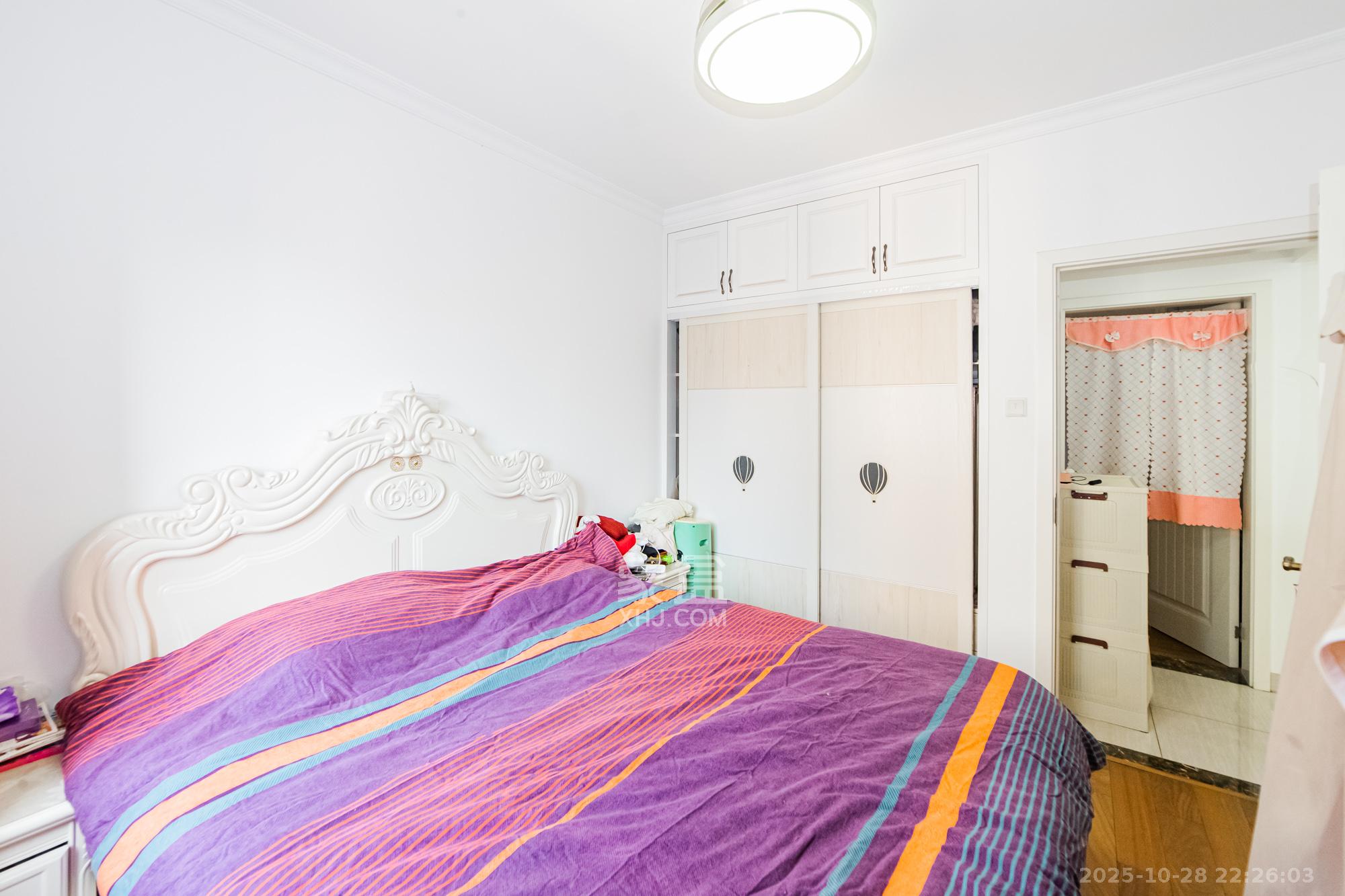 北辰三角洲E4区  3室1厅1卫    125.0万 北辰三角洲E4区  3室1厅1卫    125.0万卧室