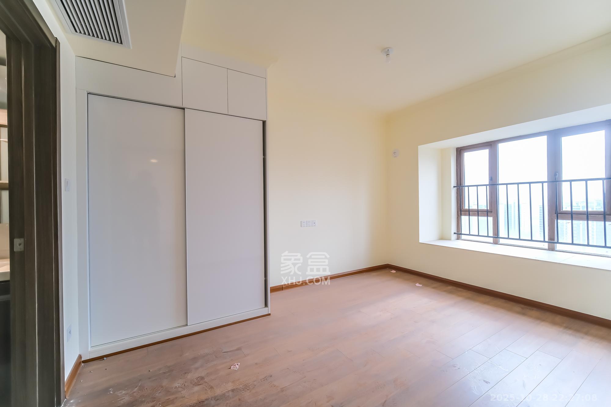 碧桂园翘楚棠  3室2厅2卫    88.68万卧室