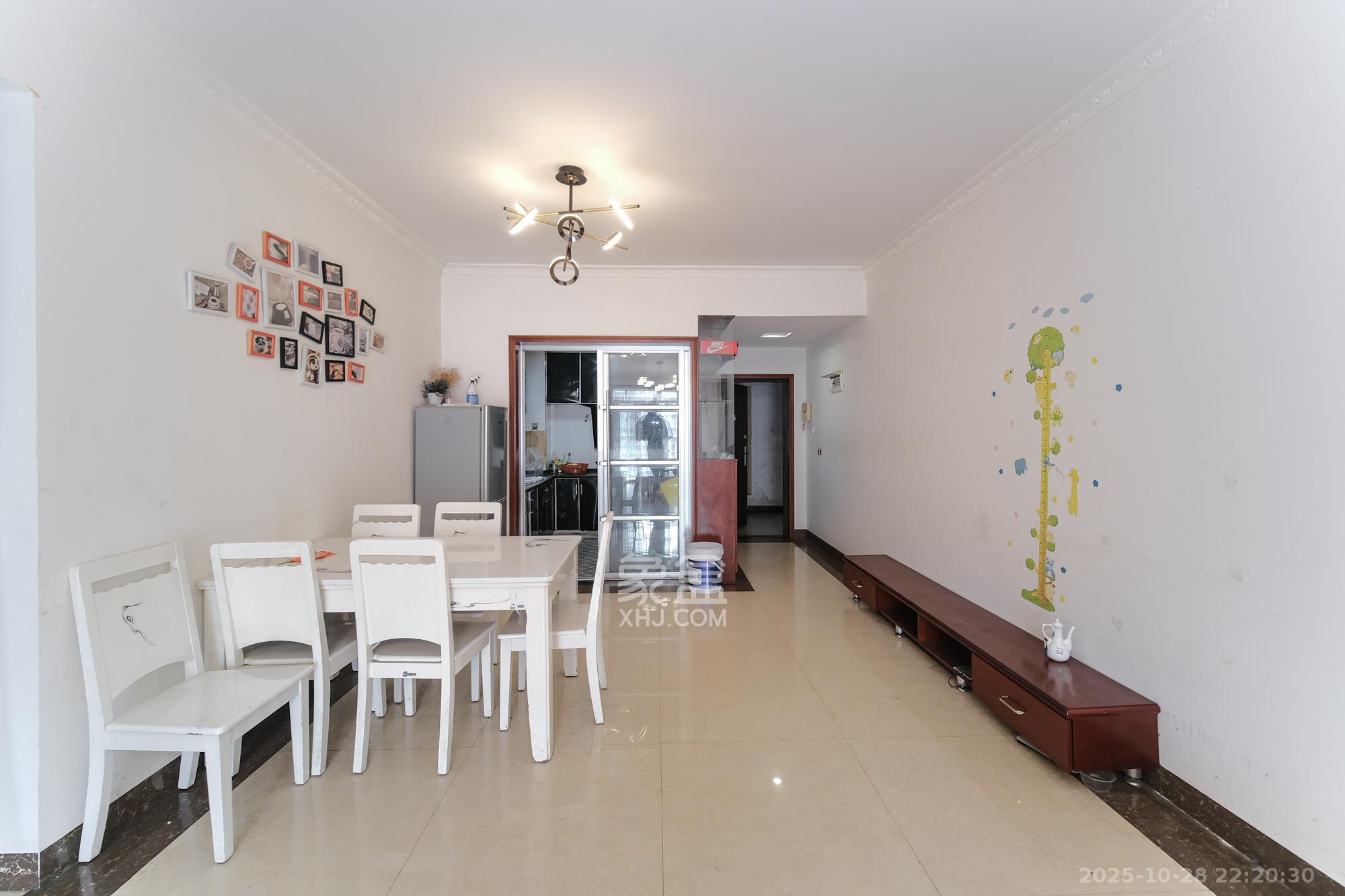 万丽景园  2室2厅1卫    45.8万客厅