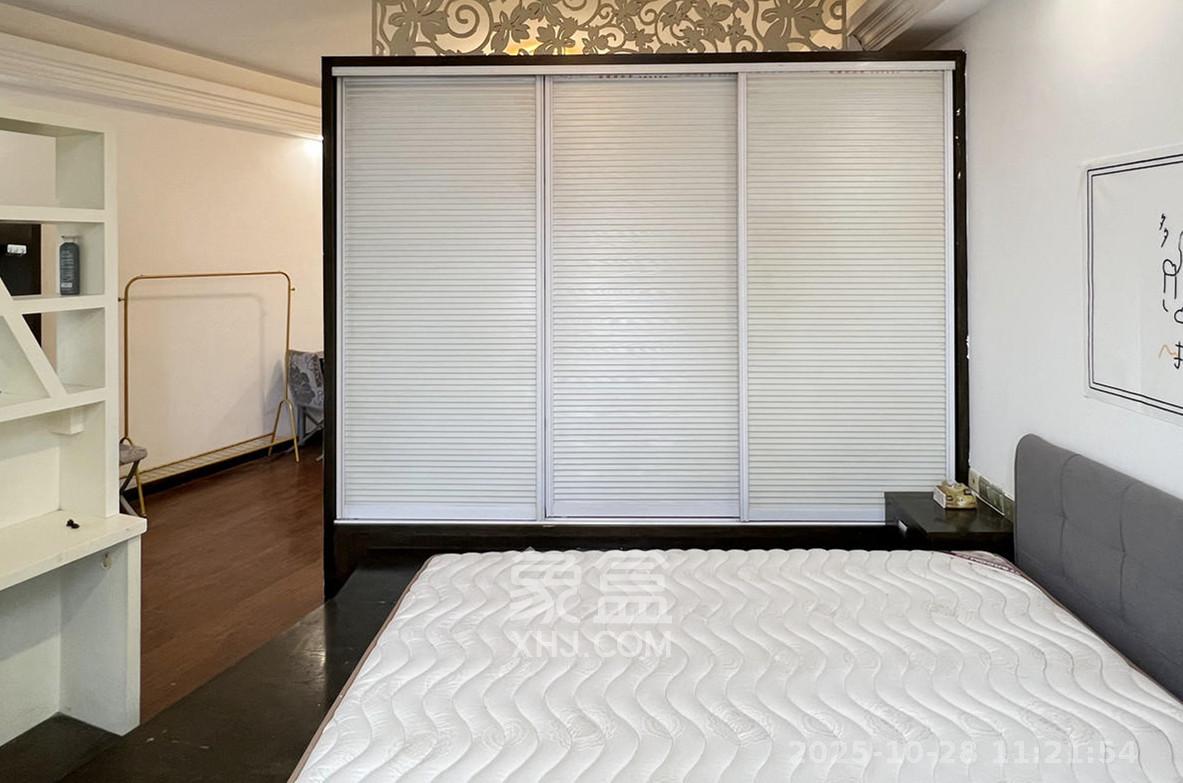 铂宫  1室1厅1卫    2000.0元/月室内图