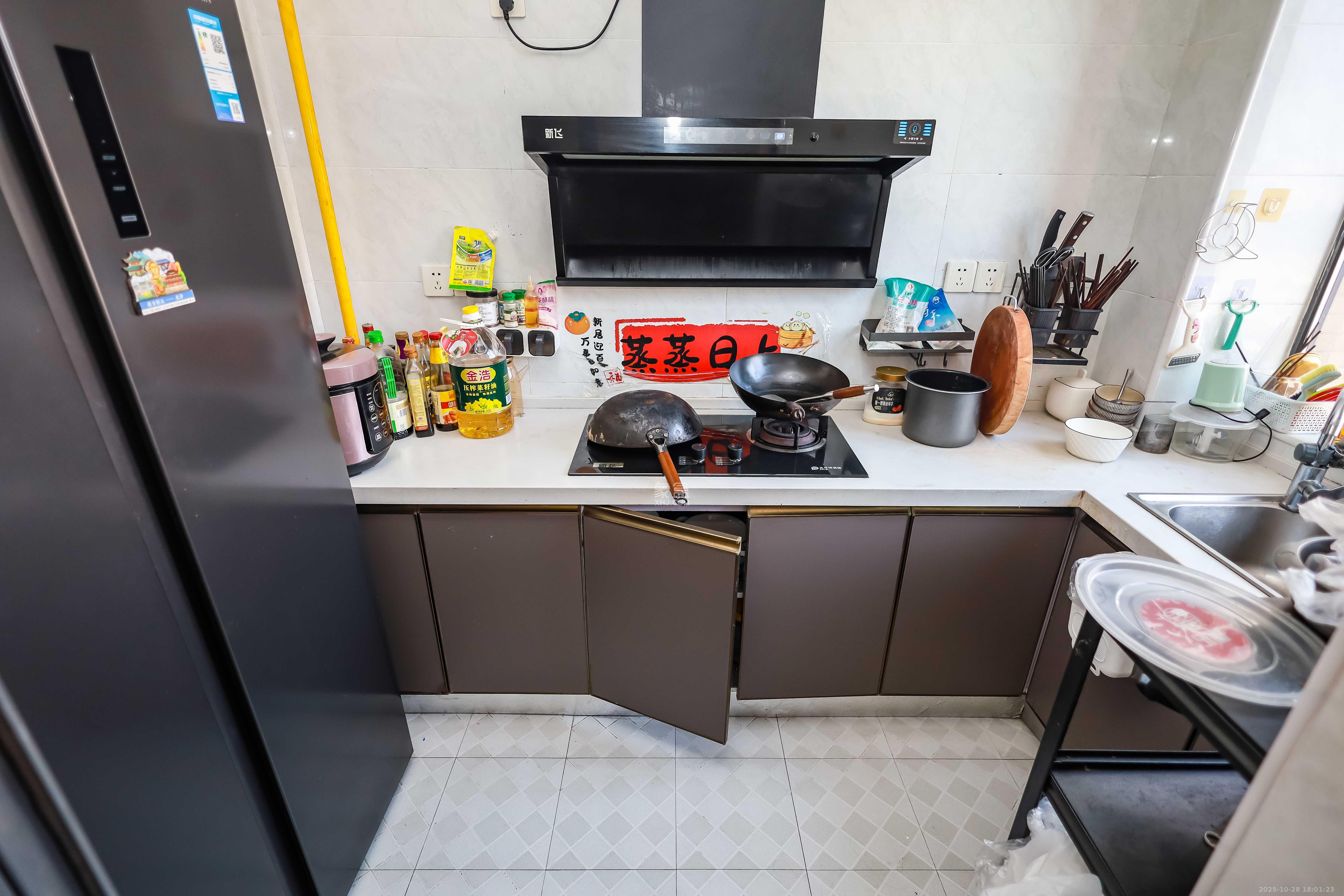 盛世耀凯  3室2厅1卫    86.0万厨房