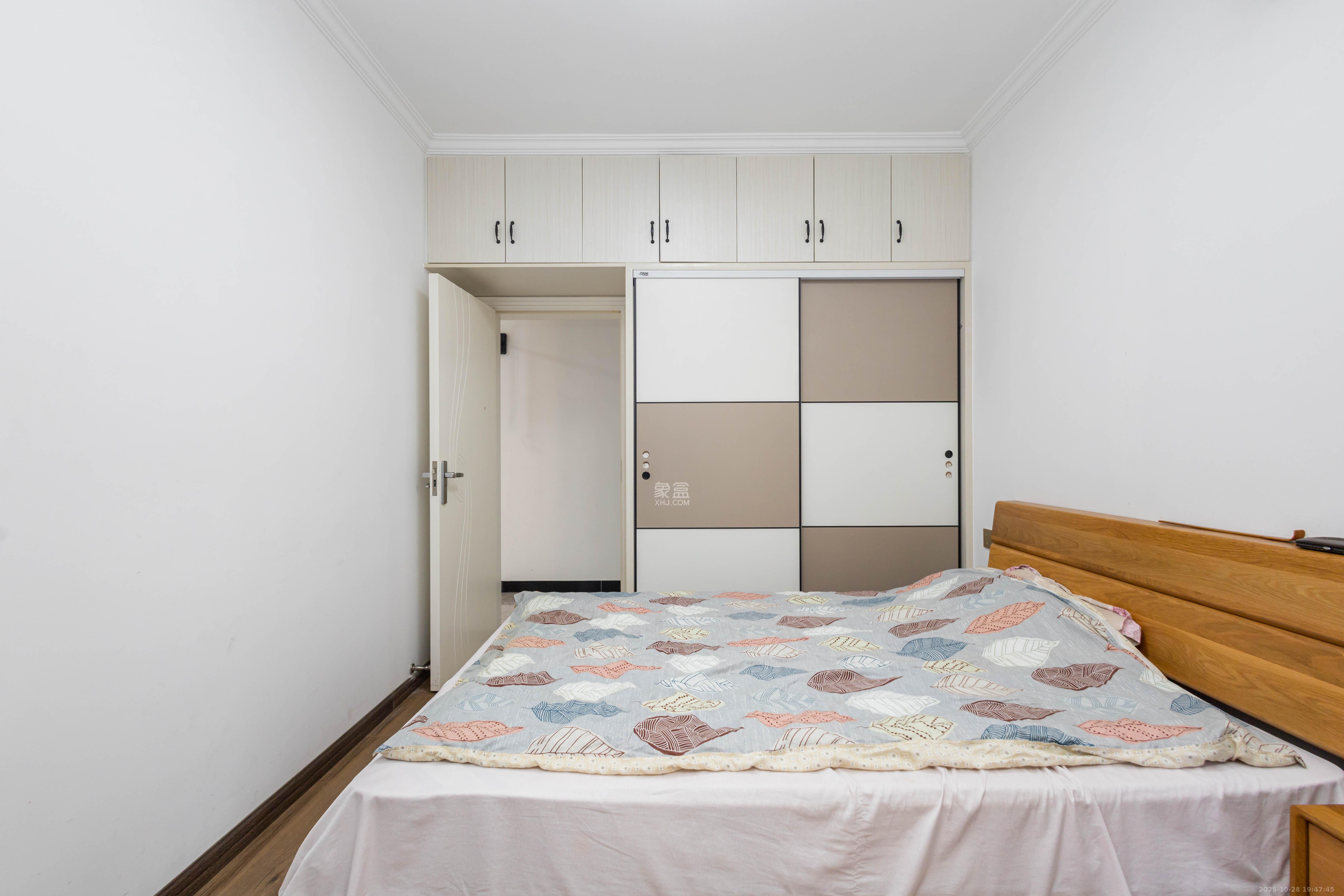 东业上城嘉苑(晟悦国际) 3室2厅2卫 79.8万 东业上城嘉苑(晟悦国际) 3室2厅2卫 79.8万卧室