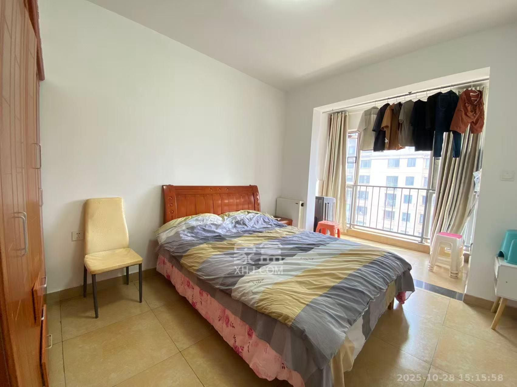 怡海星城  1室1厅1卫    1300.0元/月室内图