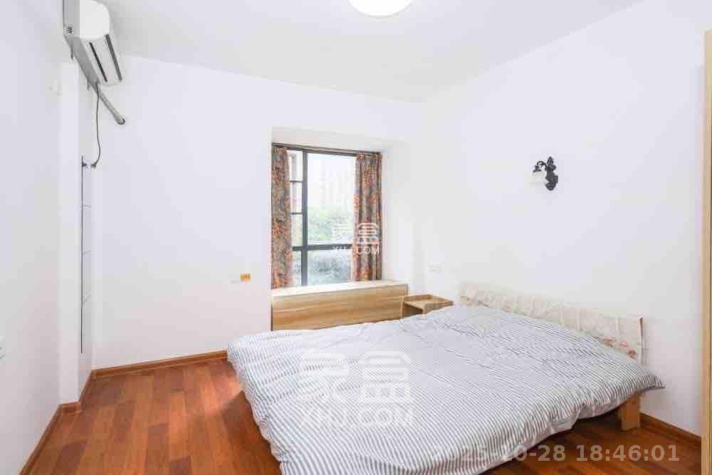 保利麓谷林语B区  2室1厅1卫    2100.0元/月室内图