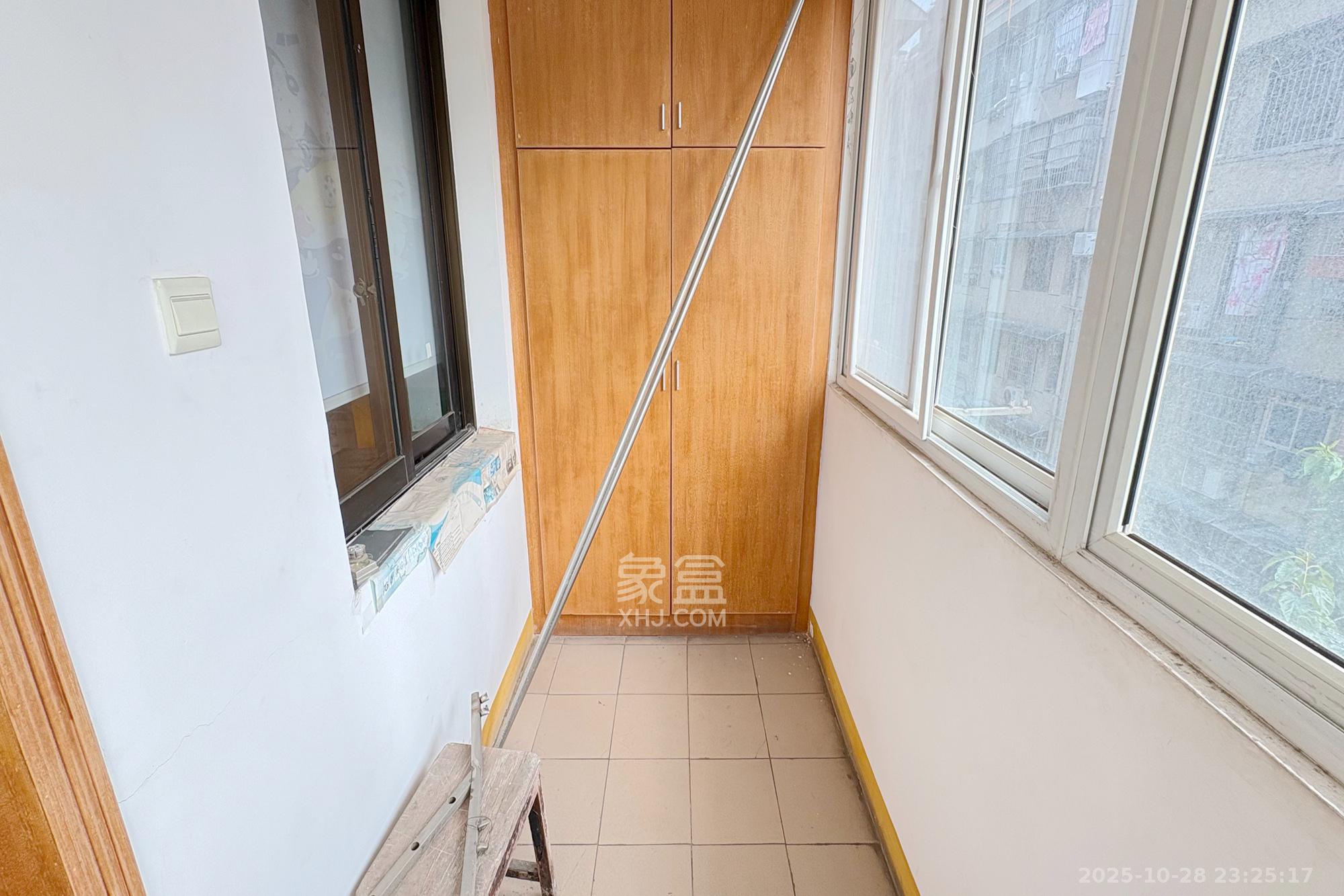 府后街50号三招四招宿舍  2室1厅1卫    46.0万 府后街50号三招四招宿舍  2室1厅1卫    46.0万阳台