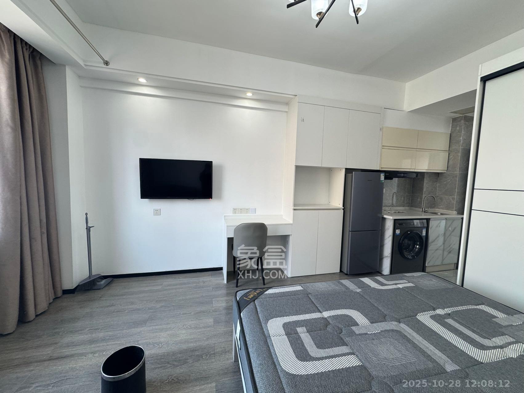 梅溪鑫苑名家  1室1厅1卫    1300.0元/月室内图