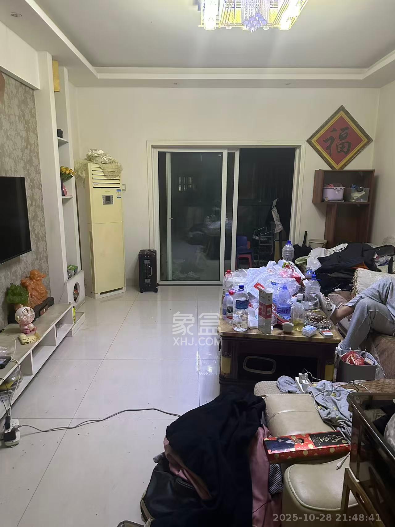 山水湾  3室2厅1卫    2000.0元/月室内图