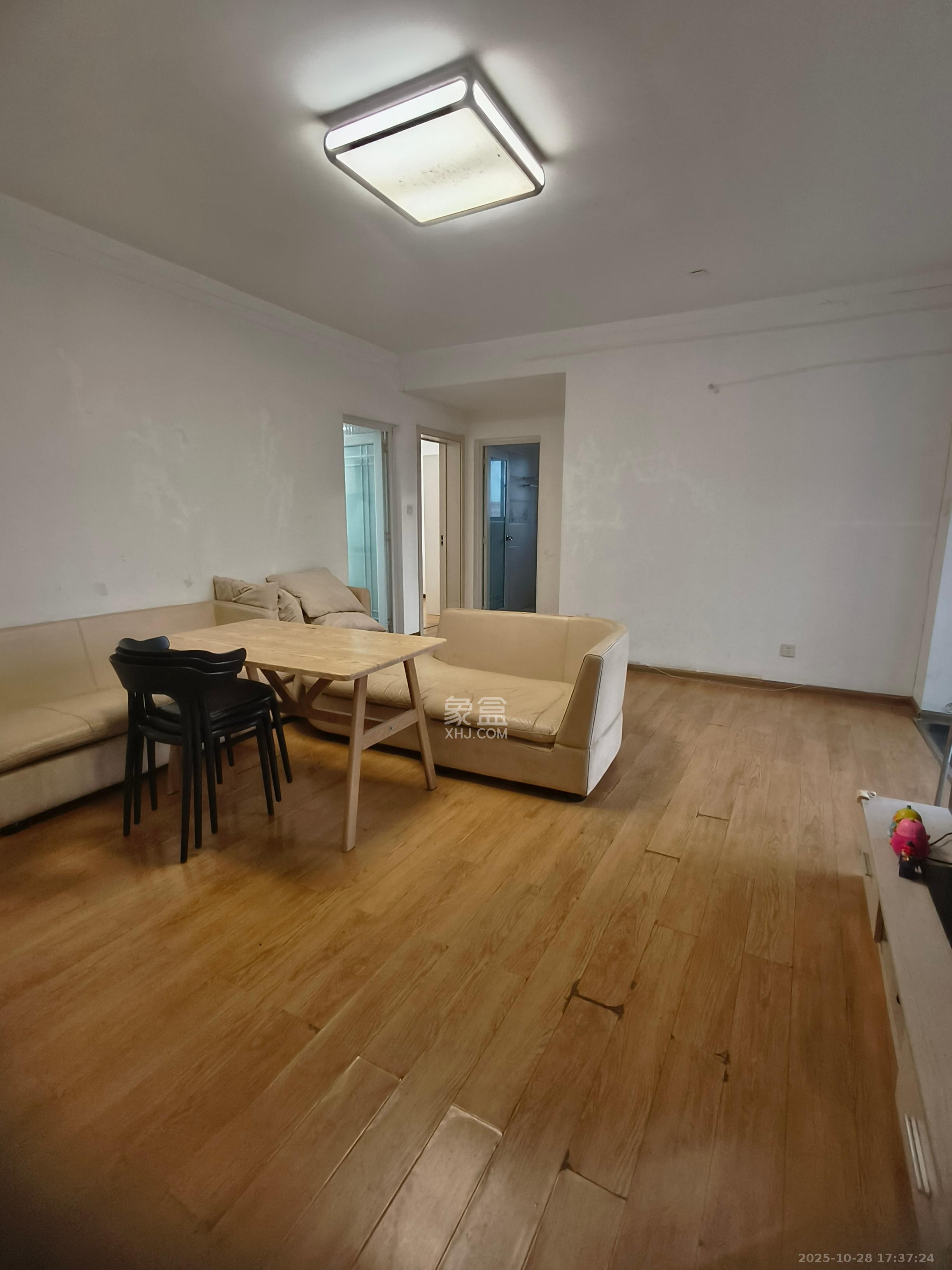 锦湘国际星城三期(锦绣苑) 2室1厅1卫 1900.0元/月 锦湘国际星城三期(锦绣苑) 2室1厅1卫 1900.0元/月室内图