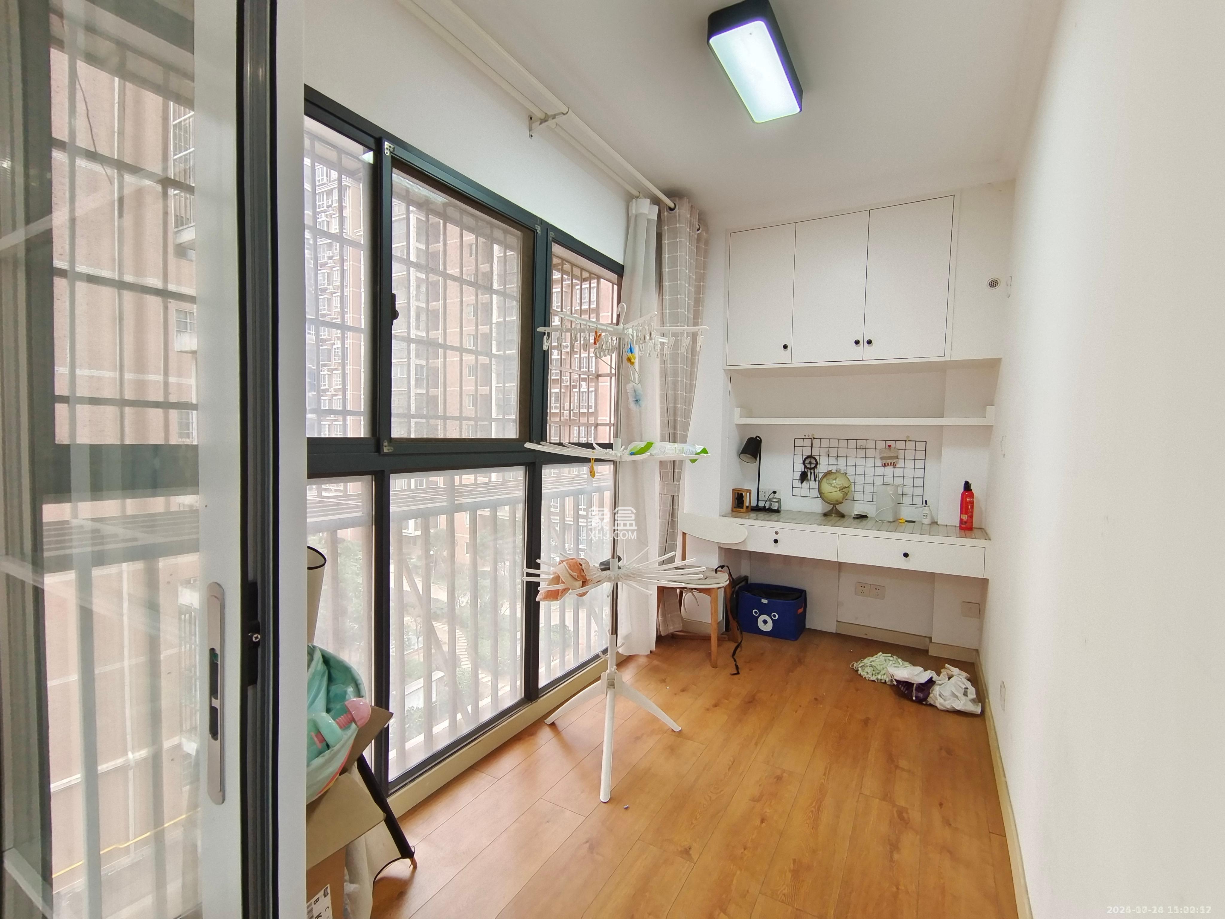 南郡雅园  3室2厅1卫    1600.0元/月室内图