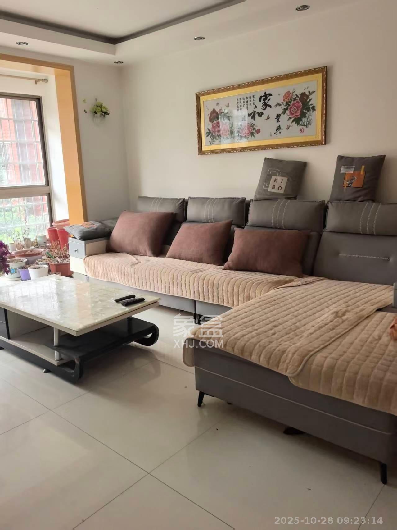 湘瑞家园  3室2厅1卫    1500.0元/月 湘瑞家园  3室2厅1卫    1500.0元/月室内图