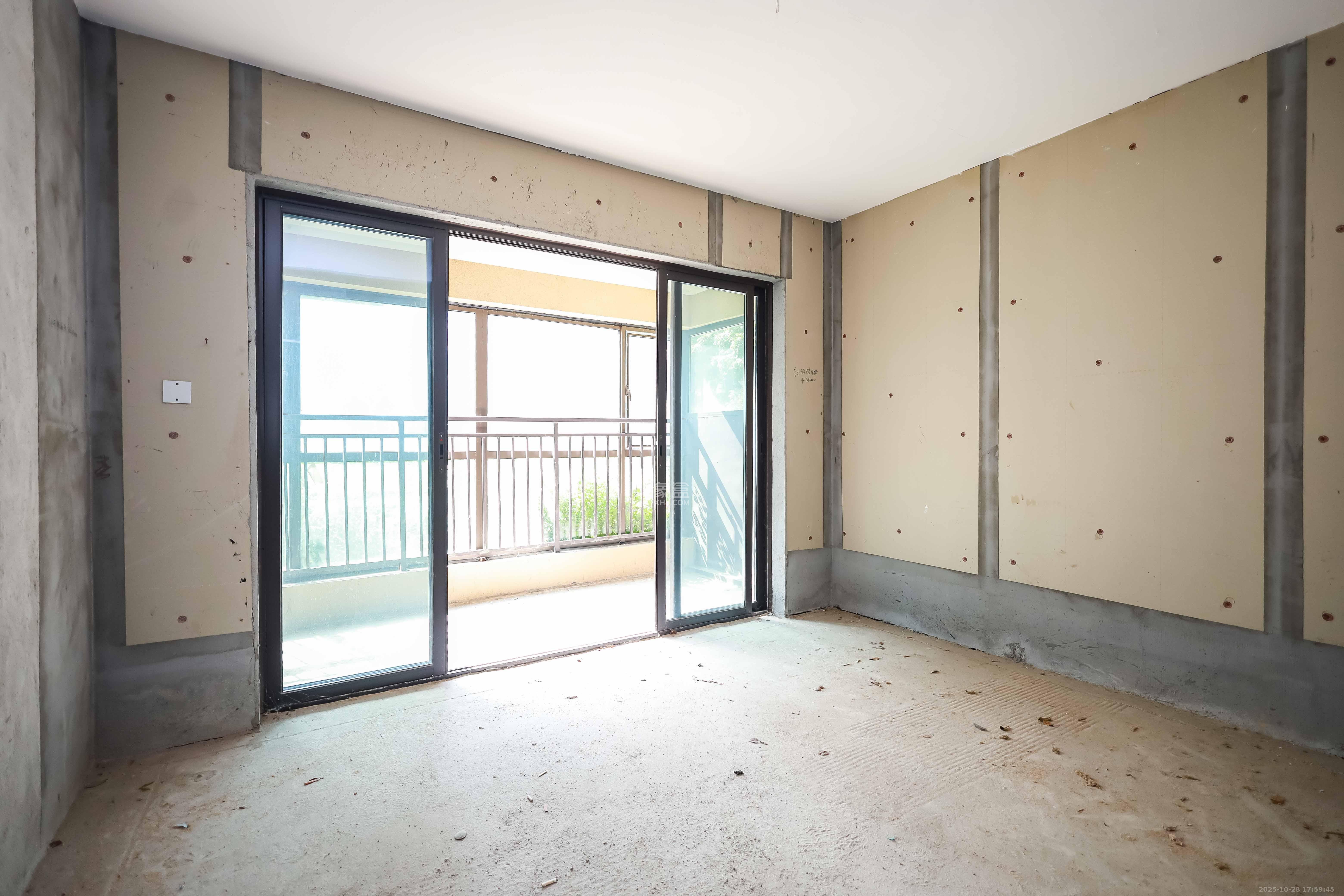 金辉优步花园  4室2厅2卫    100.0万