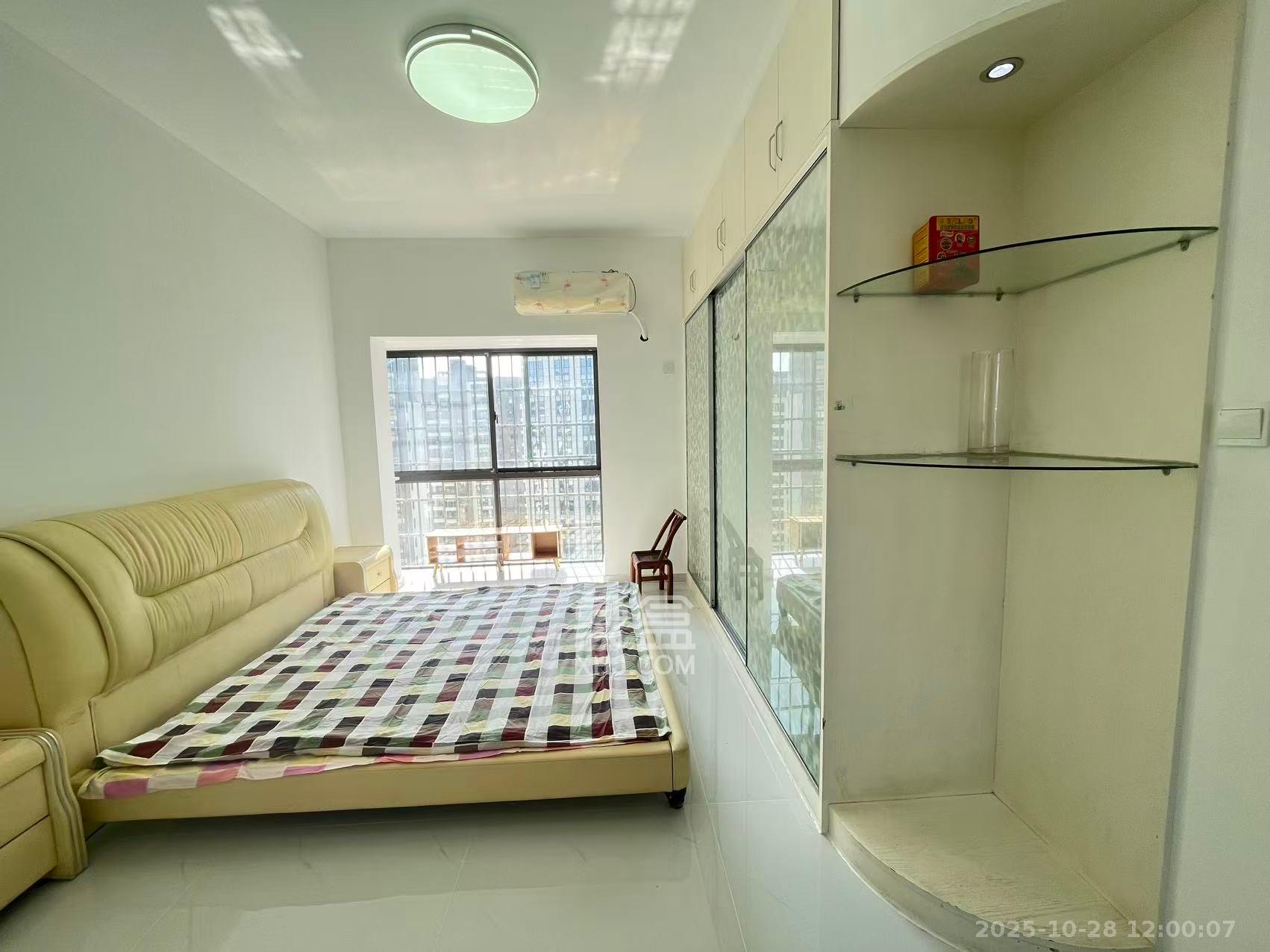 星城福邸(雄天朗郡)  3室2厅2卫    2200.0元/月 星城福邸(雄天朗郡)  3室2厅2卫    2200.0元/月室内图