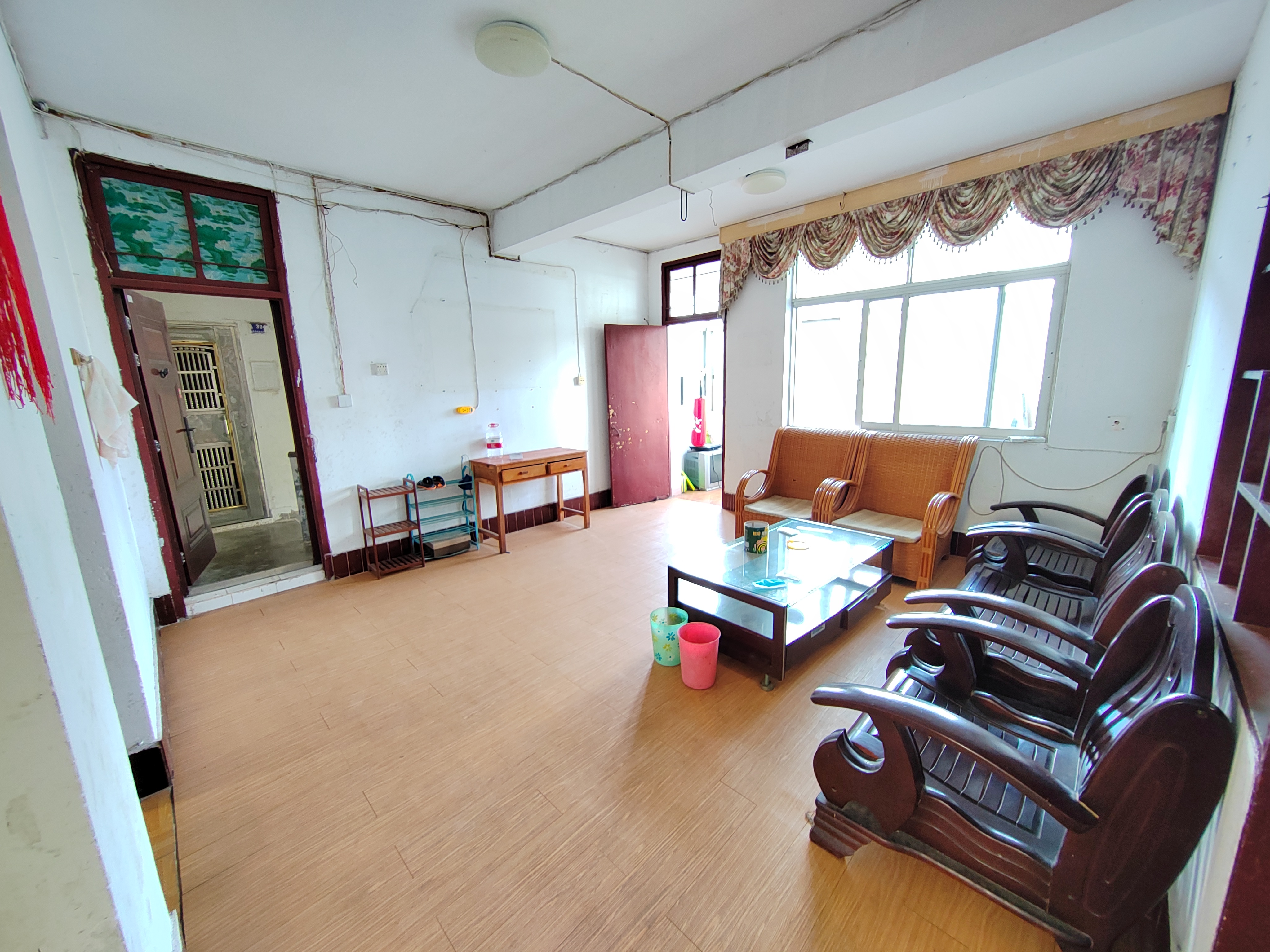 省民主大院  2室1厅1卫    1600.0元/月