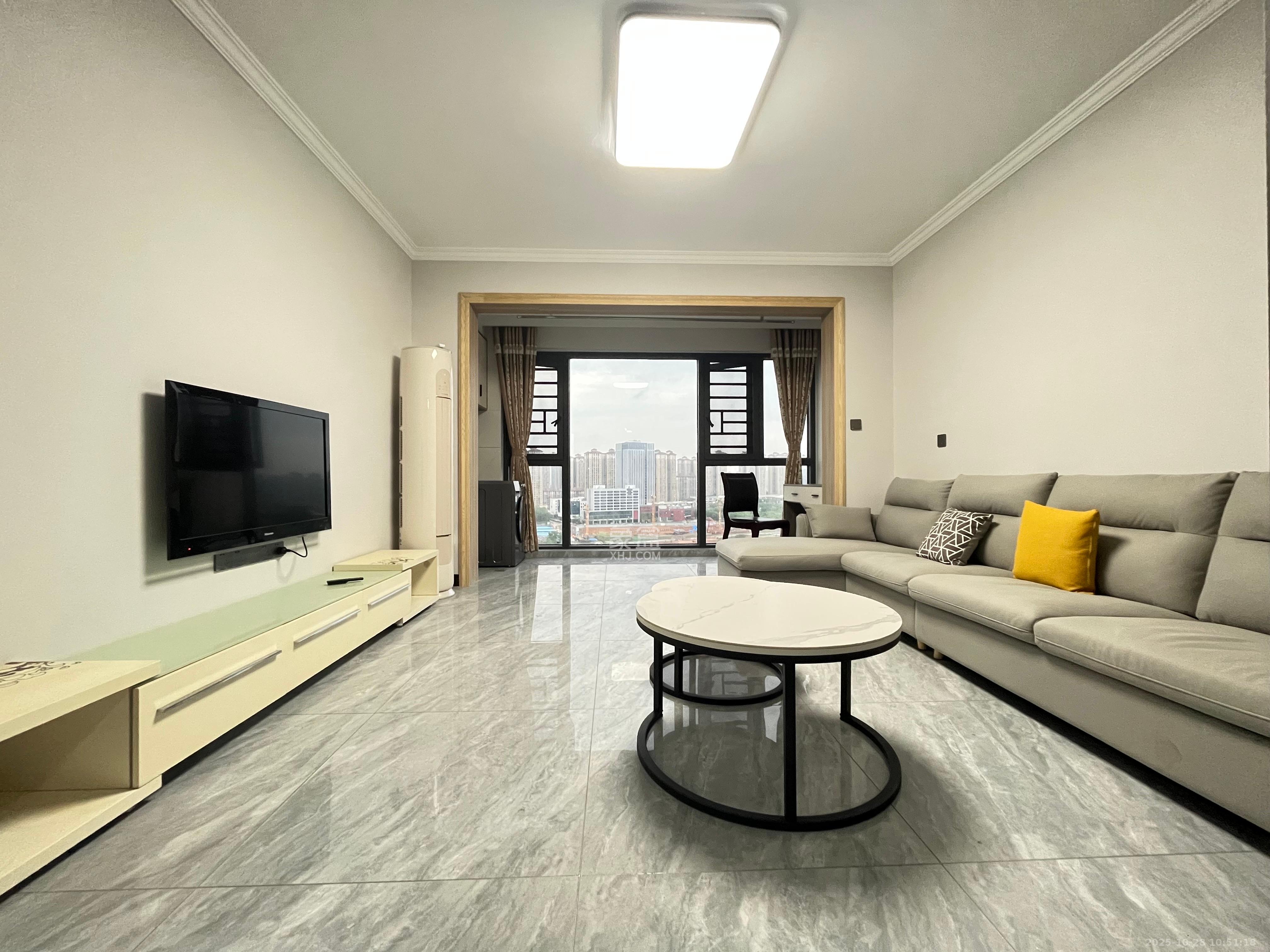 金南家园三期  3室2厅1卫    3300.0元/月室内图