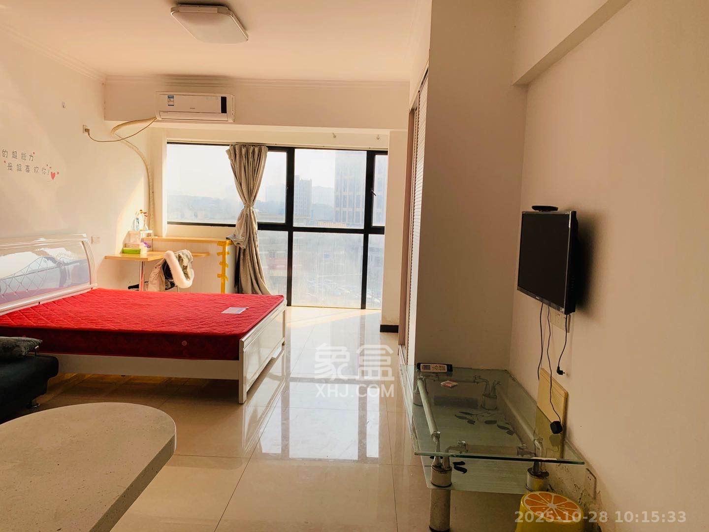 麓谷明珠 1室1厅1卫 1300.0元/月 麓谷明珠 1室1厅1卫 1300.0元/月室内图