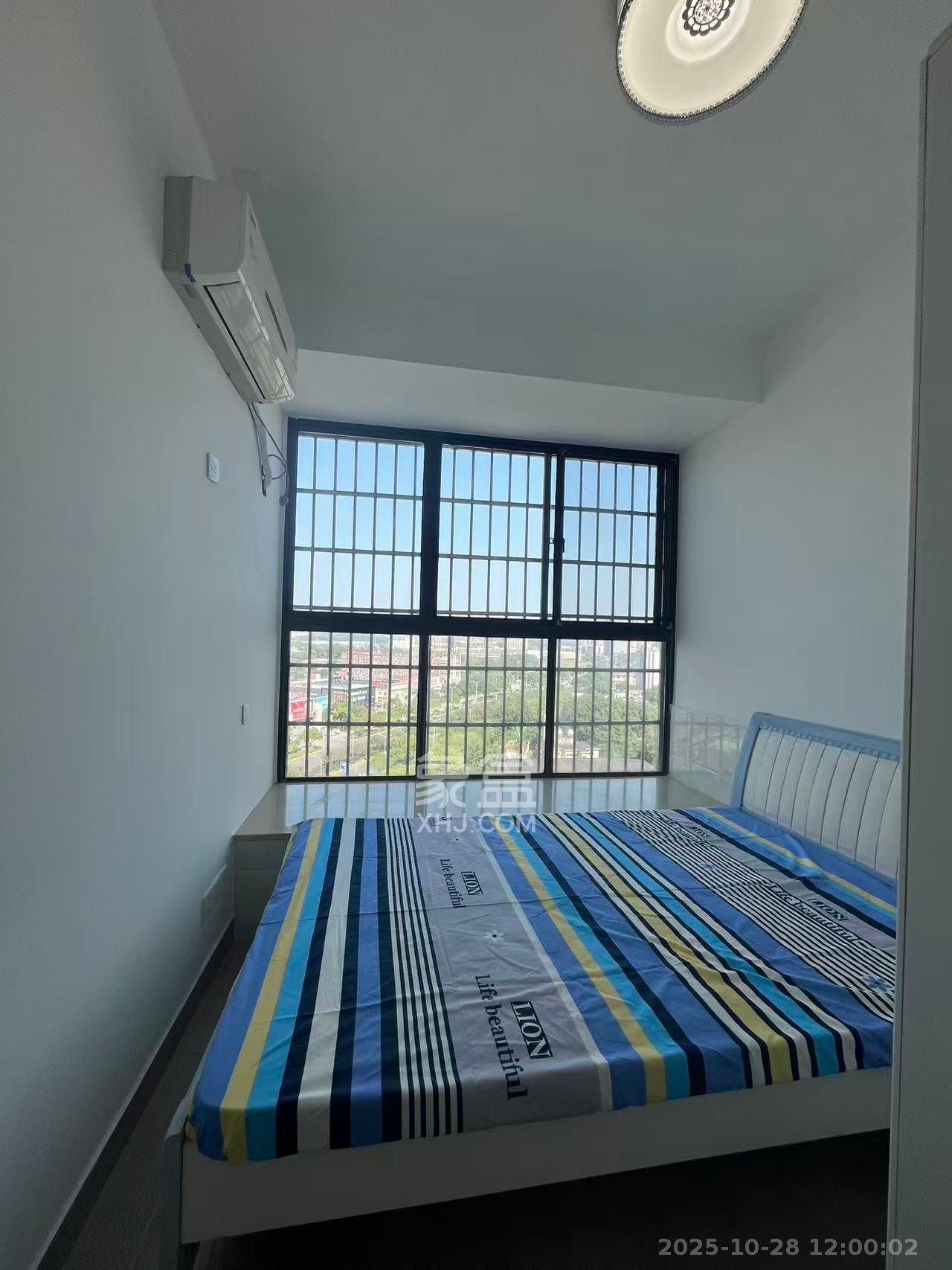 星城福邸(雄天朗郡)  3室2厅2卫    2200.0元/月 星城福邸(雄天朗郡)  3室2厅2卫    2200.0元/月室内图