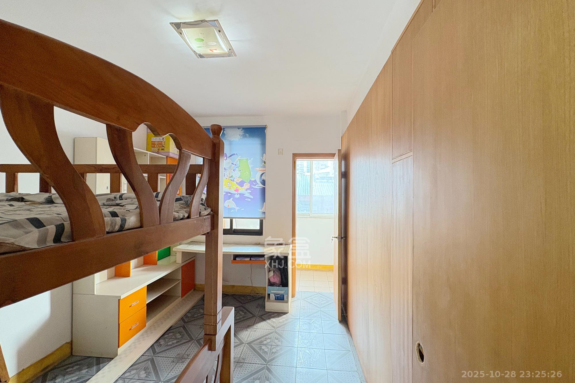 府后街50号三招四招宿舍  2室1厅1卫    46.0万 府后街50号三招四招宿舍  2室1厅1卫    46.0万卧室