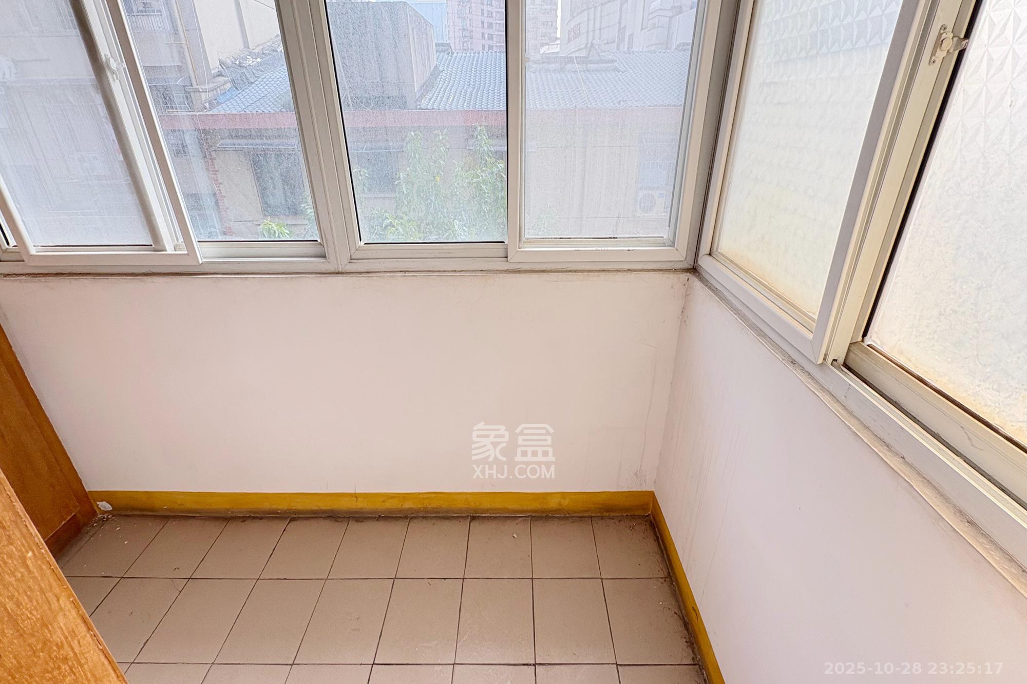 府后街50号三招四招宿舍  2室1厅1卫    46.0万阳台