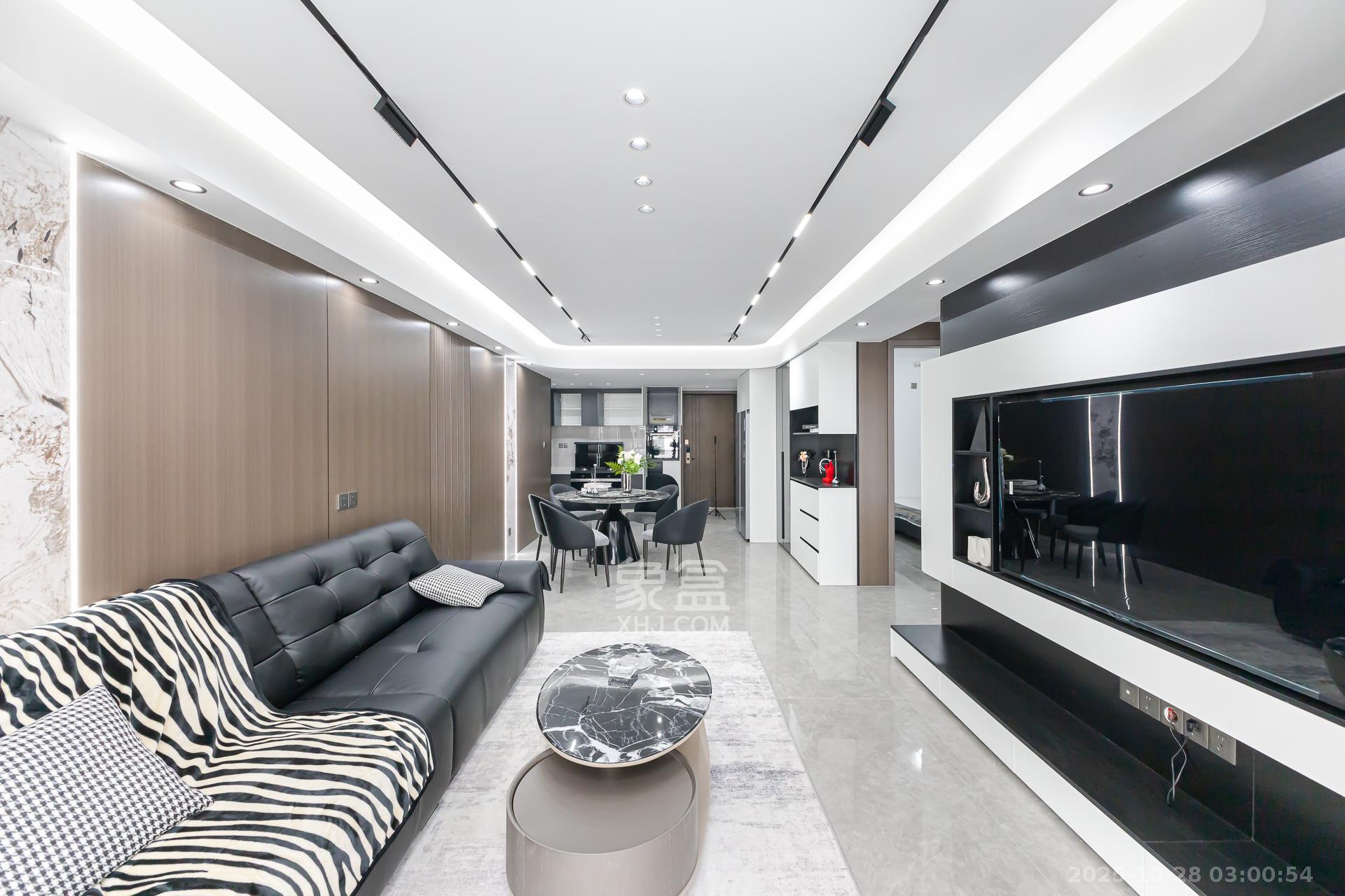 越秀湘江星汇城二期  4室2厅1卫    122.8万 越秀湘江星汇城二期  4室2厅1卫    122.8万客厅