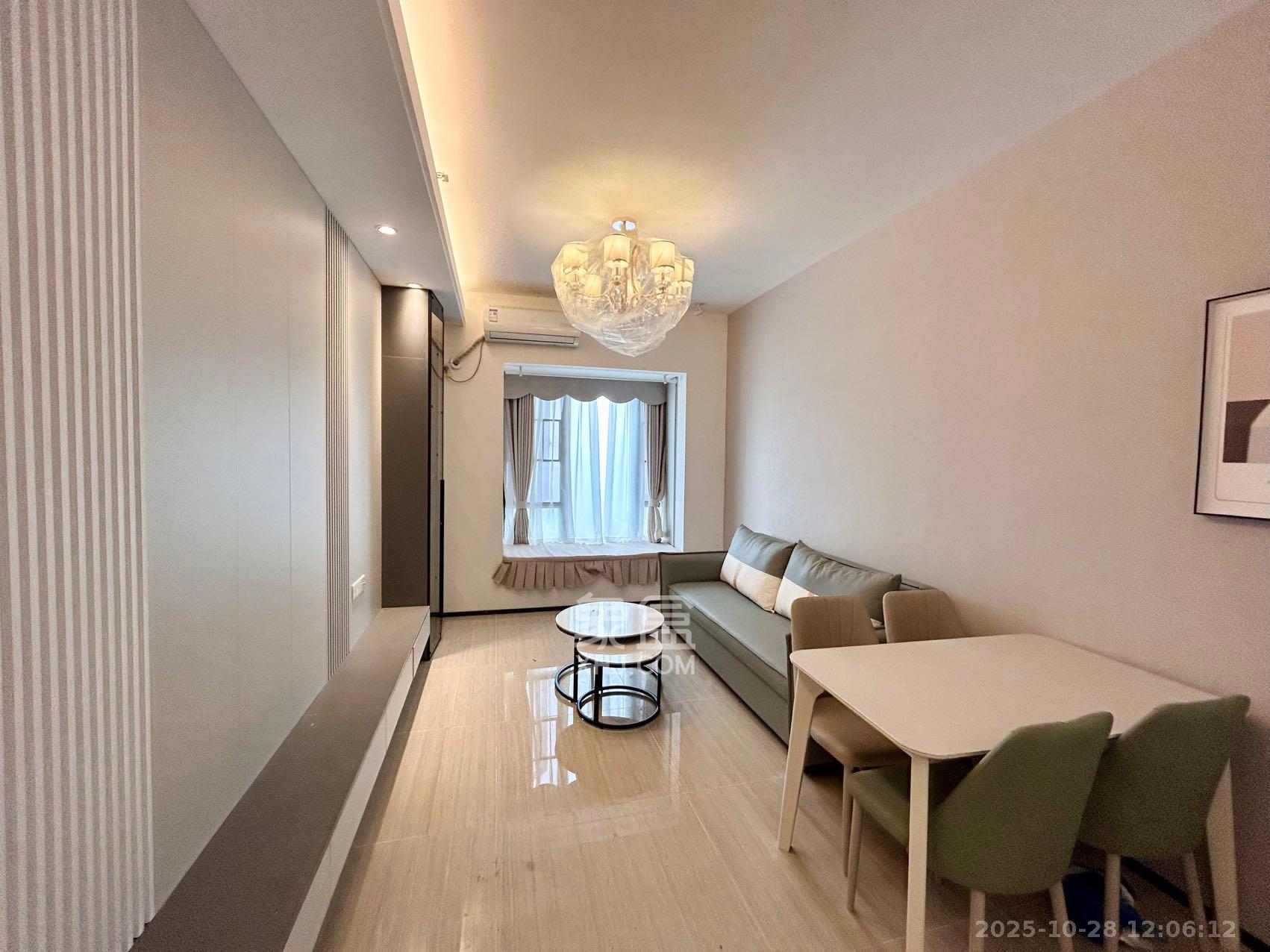 恒大国际广场  1室0厅0卫    2500.0元/月 恒大国际广场  1室0厅0卫    2500.0元/月室内图