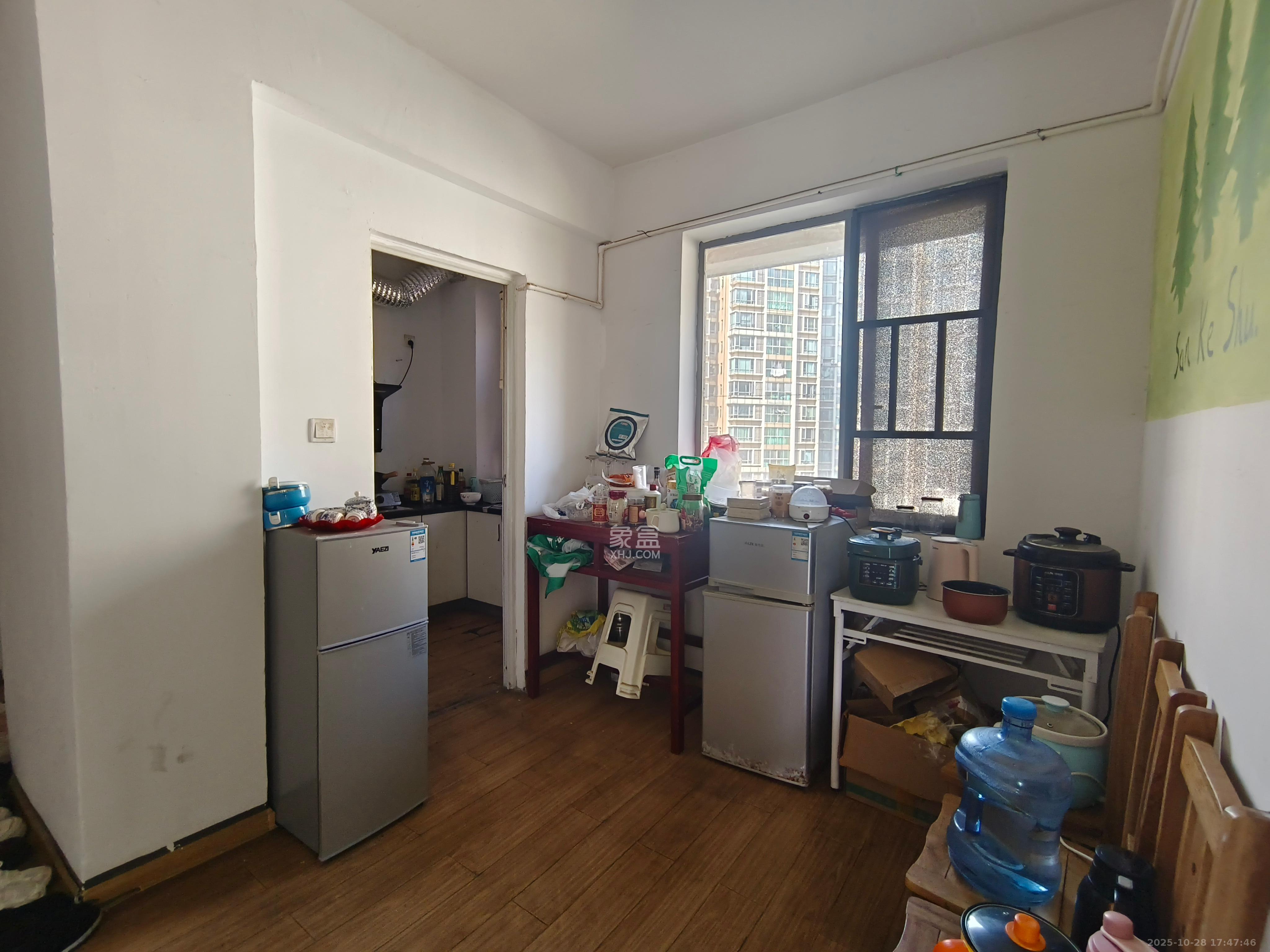 新城新世界一二三期  3室2厅1卫    1800.0元/月 新城新世界一二三期  3室2厅1卫    1800.0元/月室内图