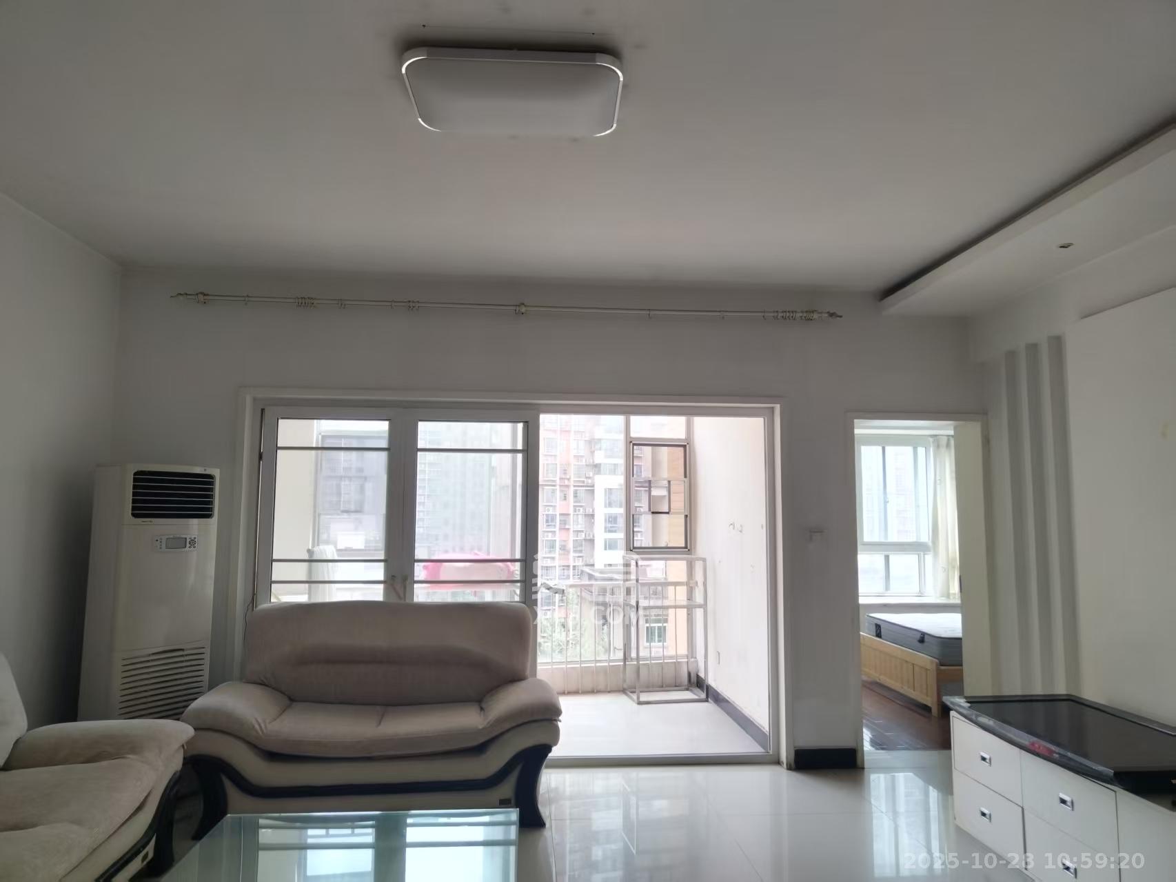 欧园  3室2厅1卫    2600.0元/月 欧园  3室2厅1卫    2600.0元/月室内图