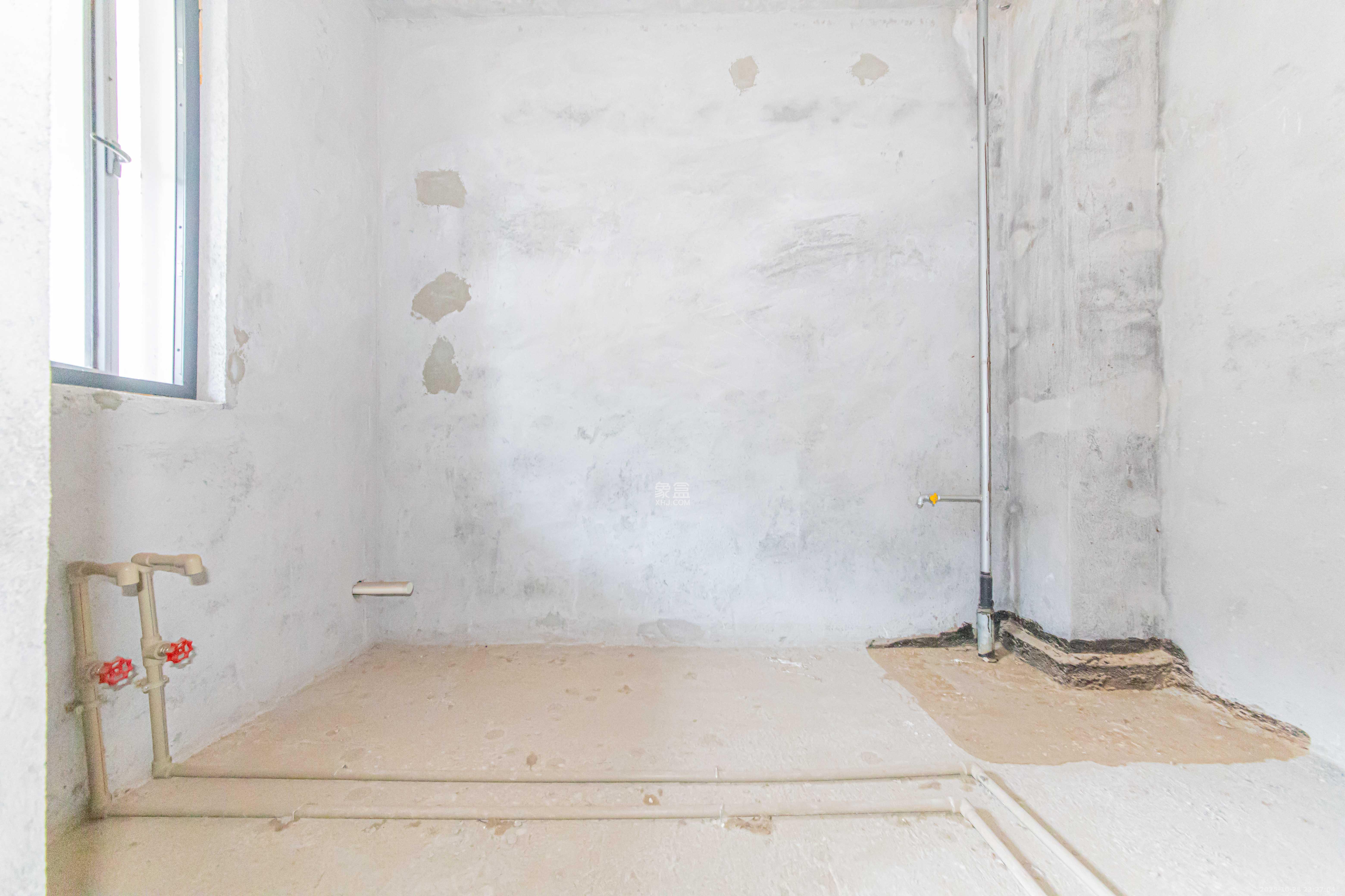 和泓融成府  3室2厅1卫    132.0万 和泓融成府  3室2厅1卫    132.0万厨房