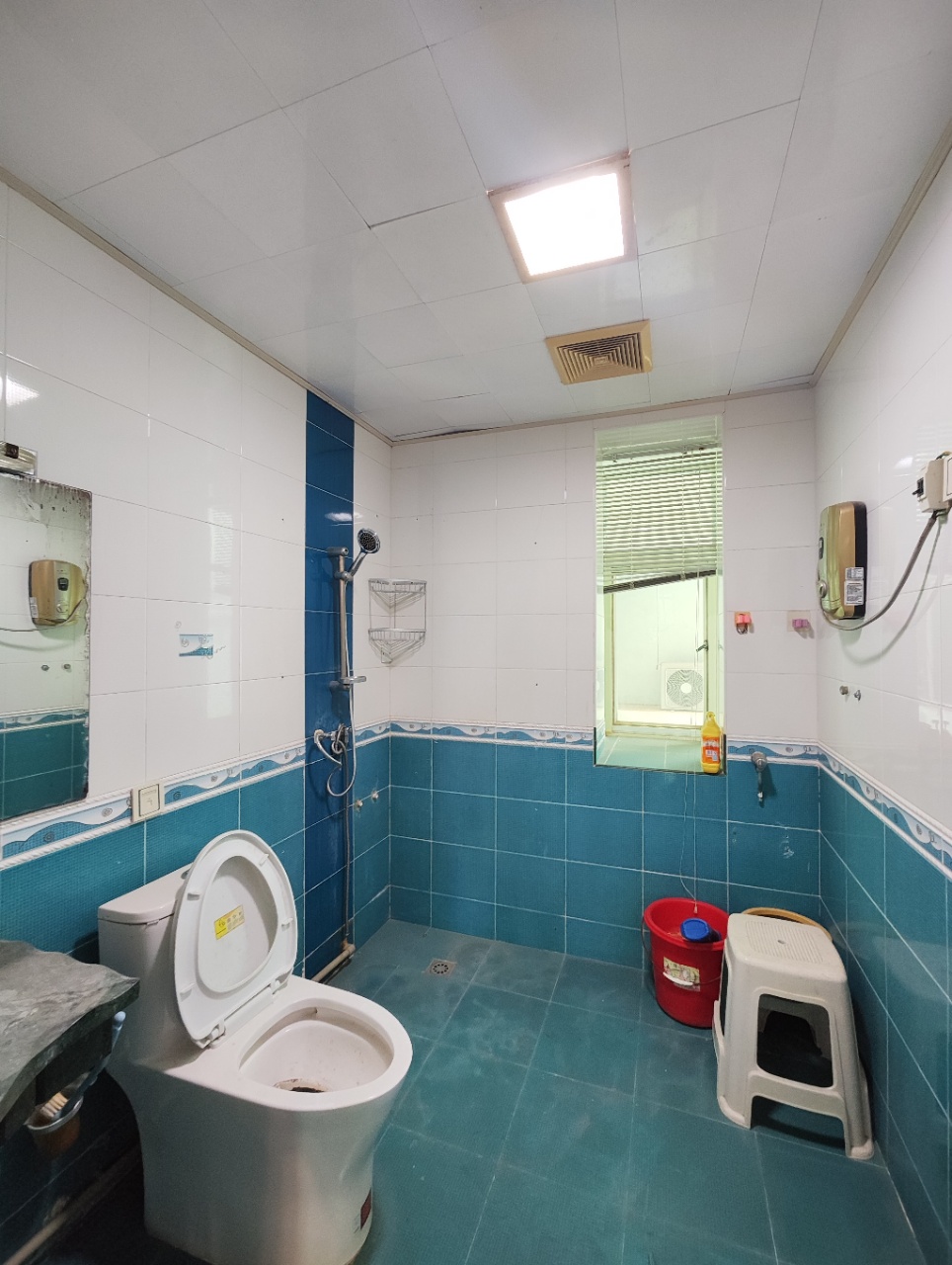 昌茂澳洲园  3室2厅2卫    146.0万客厅