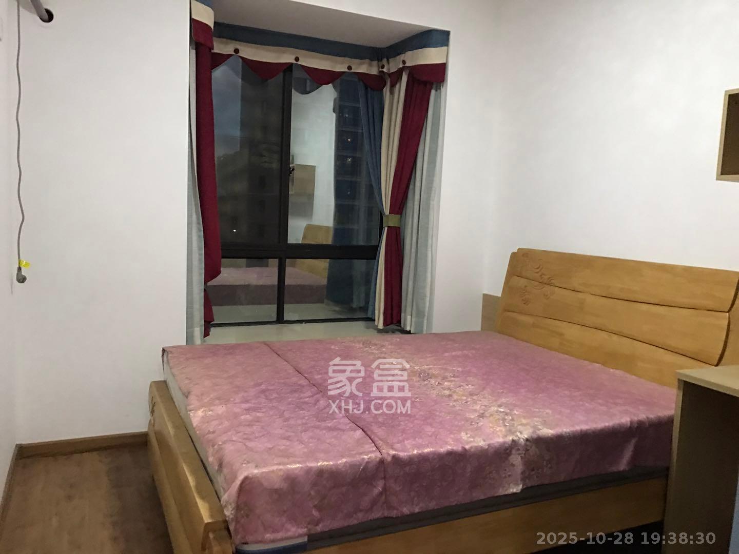 长房白沙湾 3室1厅2卫 2800.0元/月 长房白沙湾 3室1厅2卫 2800.0元/月室内图