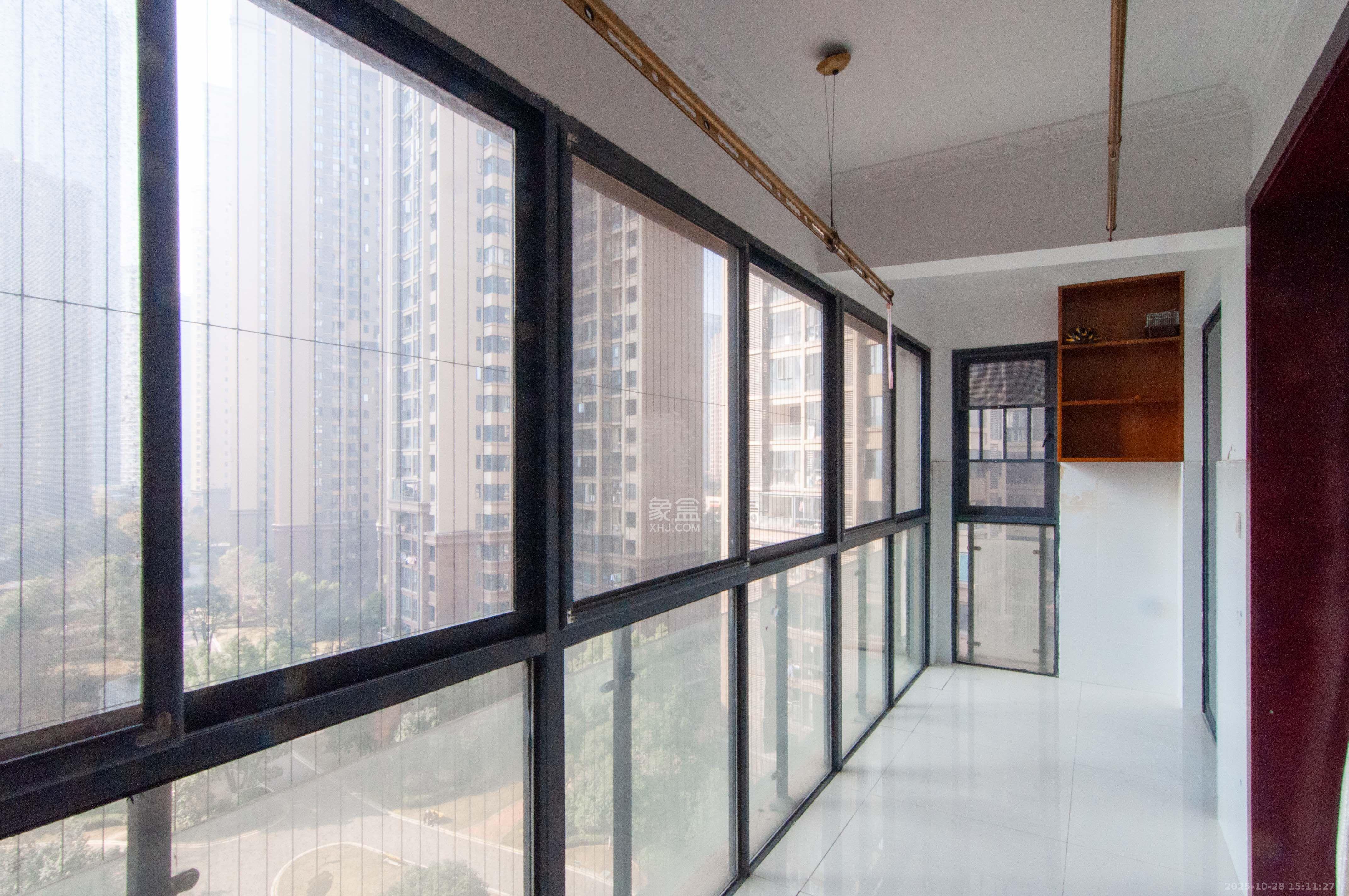 中建梅溪湖中心  3室2厅1卫    3000.0元/月 中建梅溪湖中心  3室2厅1卫    3000.0元/月室内图