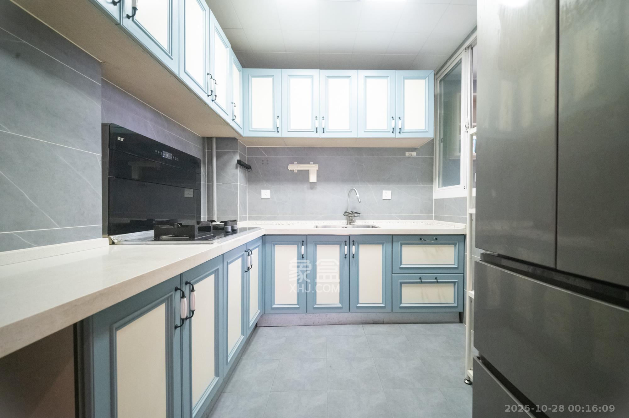 泊林晶城 3室2厅1卫 69.8万 泊林晶城 3室2厅1卫 69.8万厨房