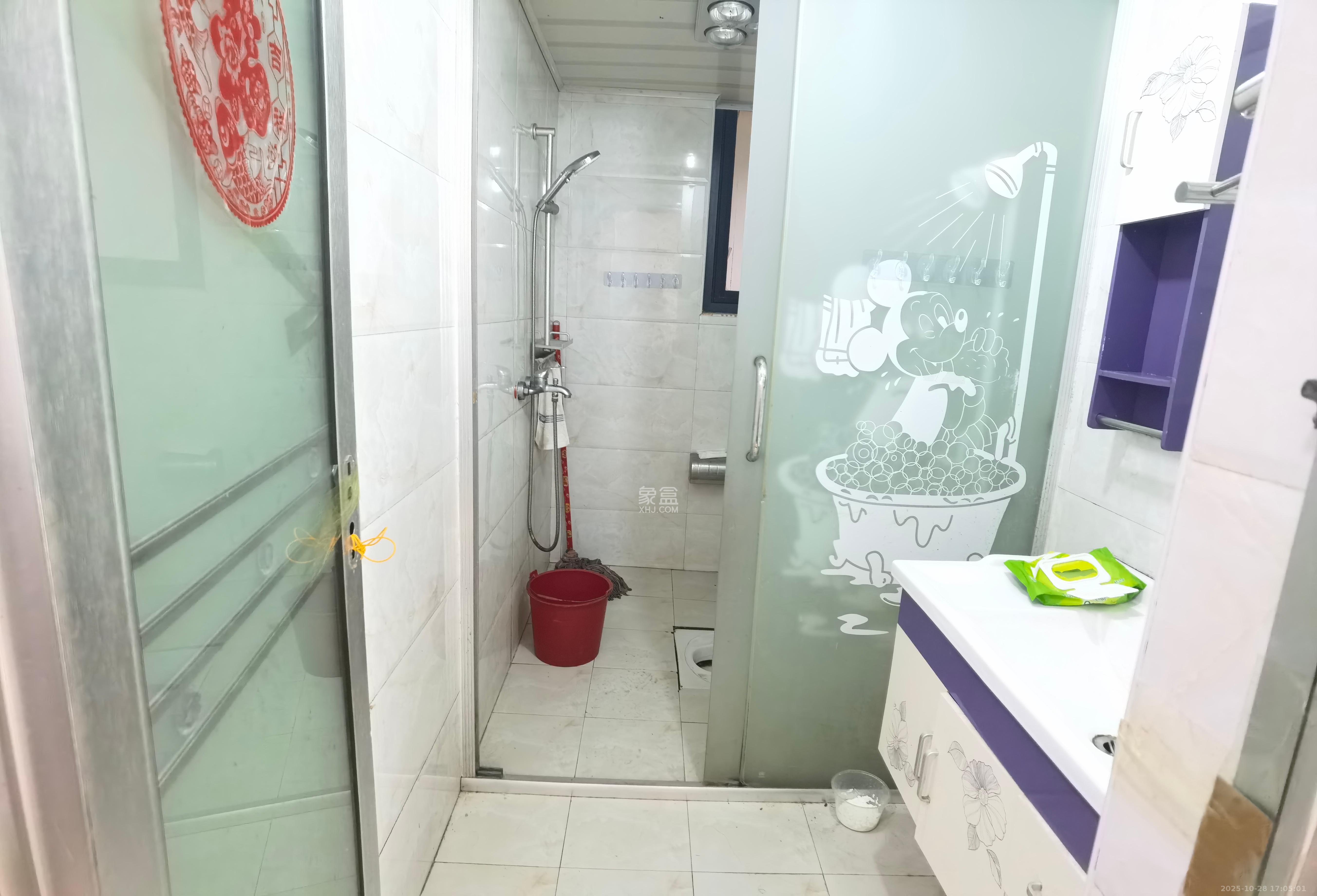 中信凯旋蓝岸（中信新城三期）  1室2厅1卫    1800.0元/月室内图