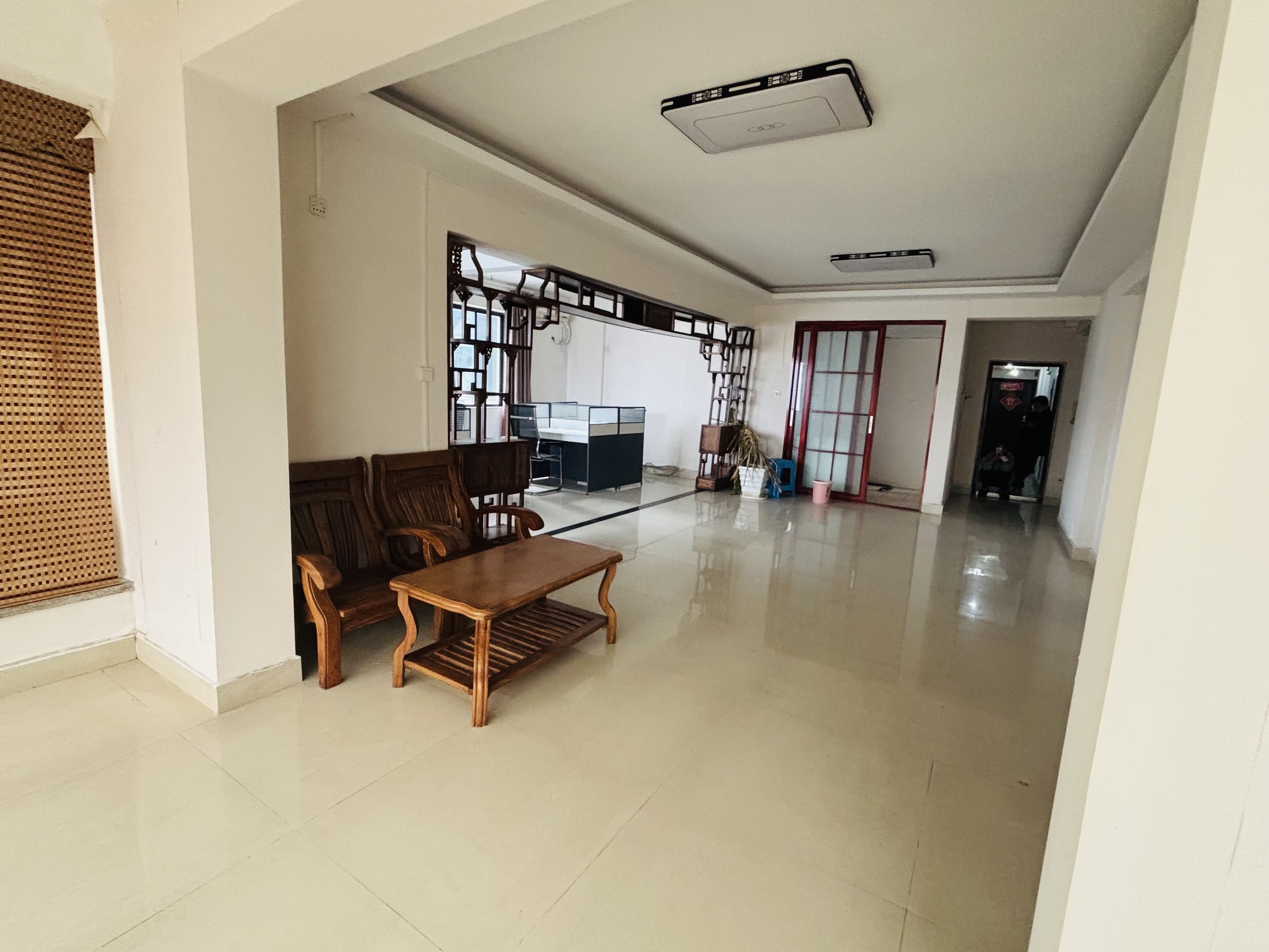 瑞特广场  3室2厅1卫    3200.0元/月室内图