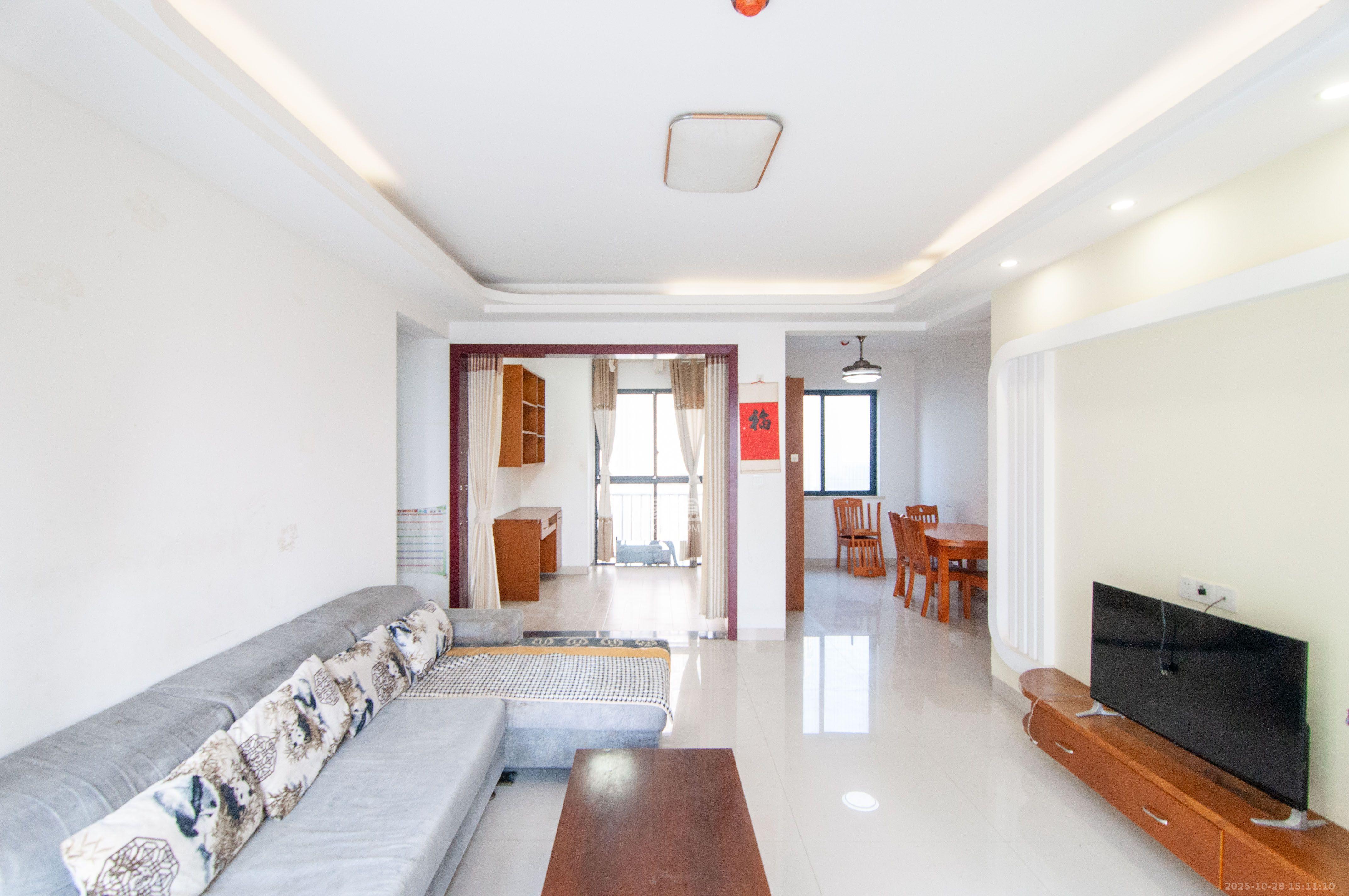 中建梅溪湖中心  3室2厅1卫    3000.0元/月 中建梅溪湖中心  3室2厅1卫    3000.0元/月室内图