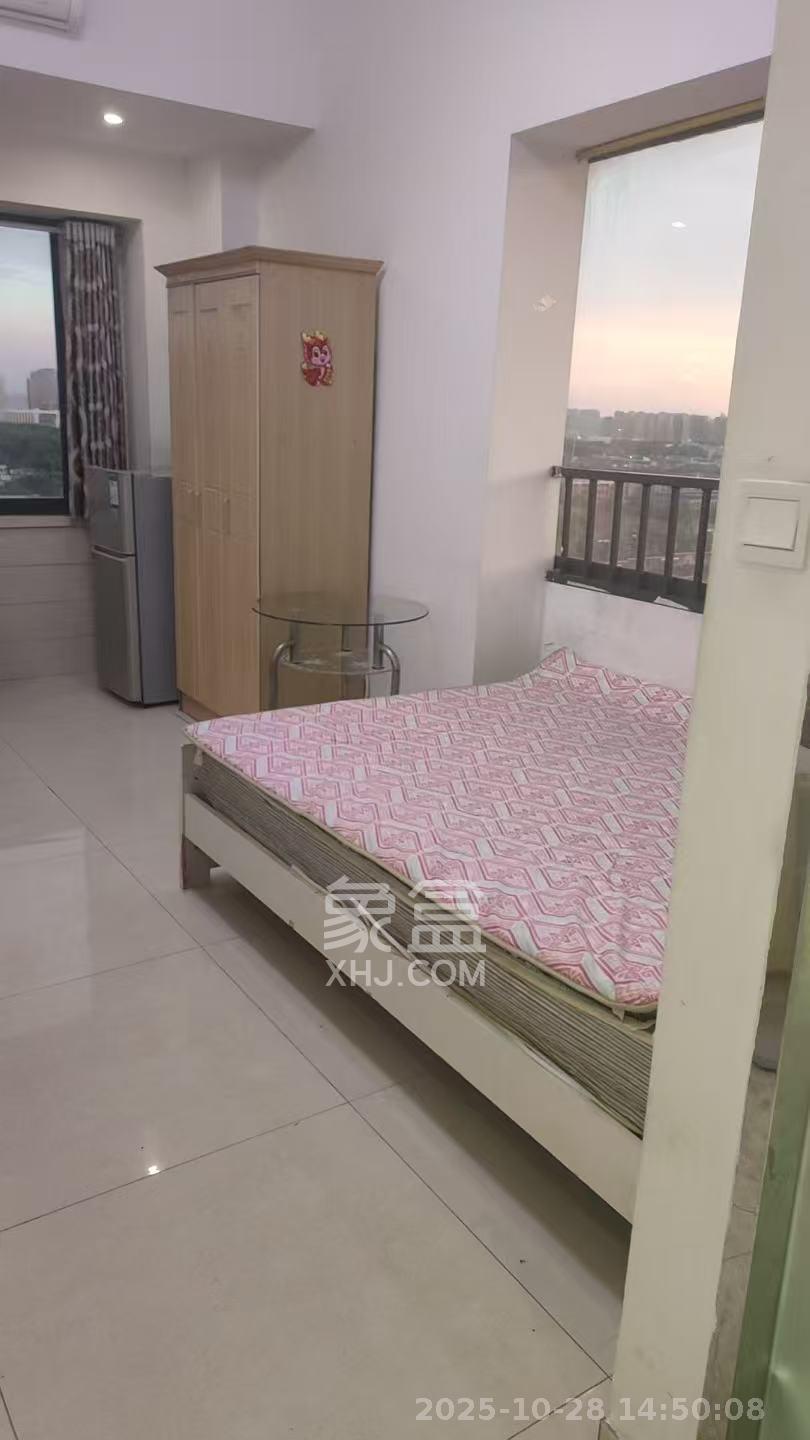 佐佑大厦  1室1厅1卫    1000.0元/月室内图