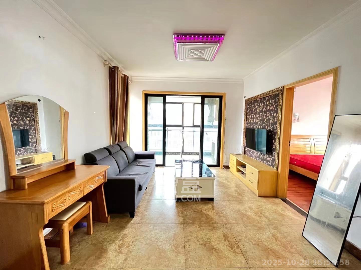 阿普阿布  2室2厅1卫    2300.0元/月 阿普阿布  2室2厅1卫    2300.0元/月室内图