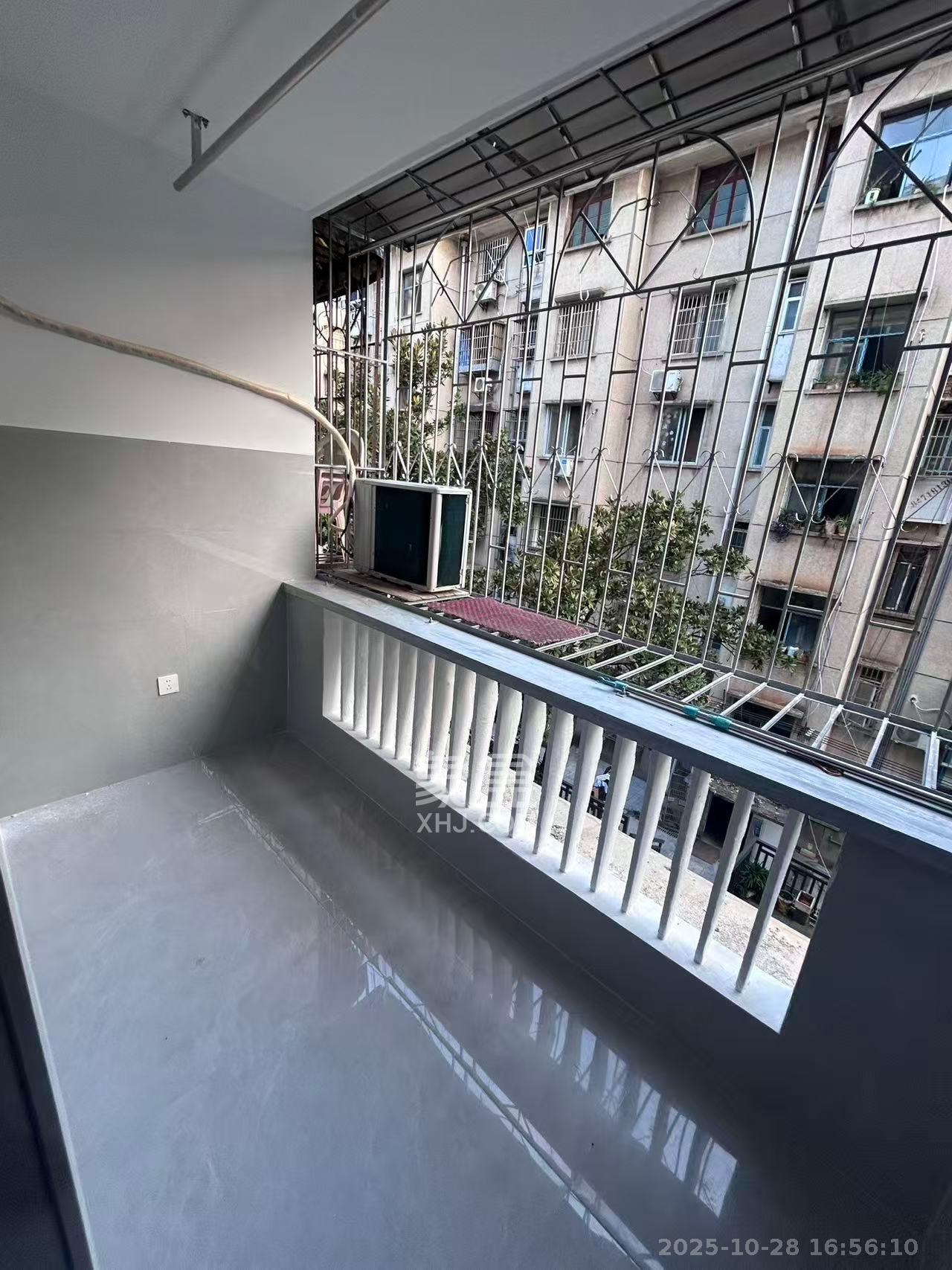 静谧园  1室1厅1卫    1500.0元/月 静谧园  1室1厅1卫    1500.0元/月室内图