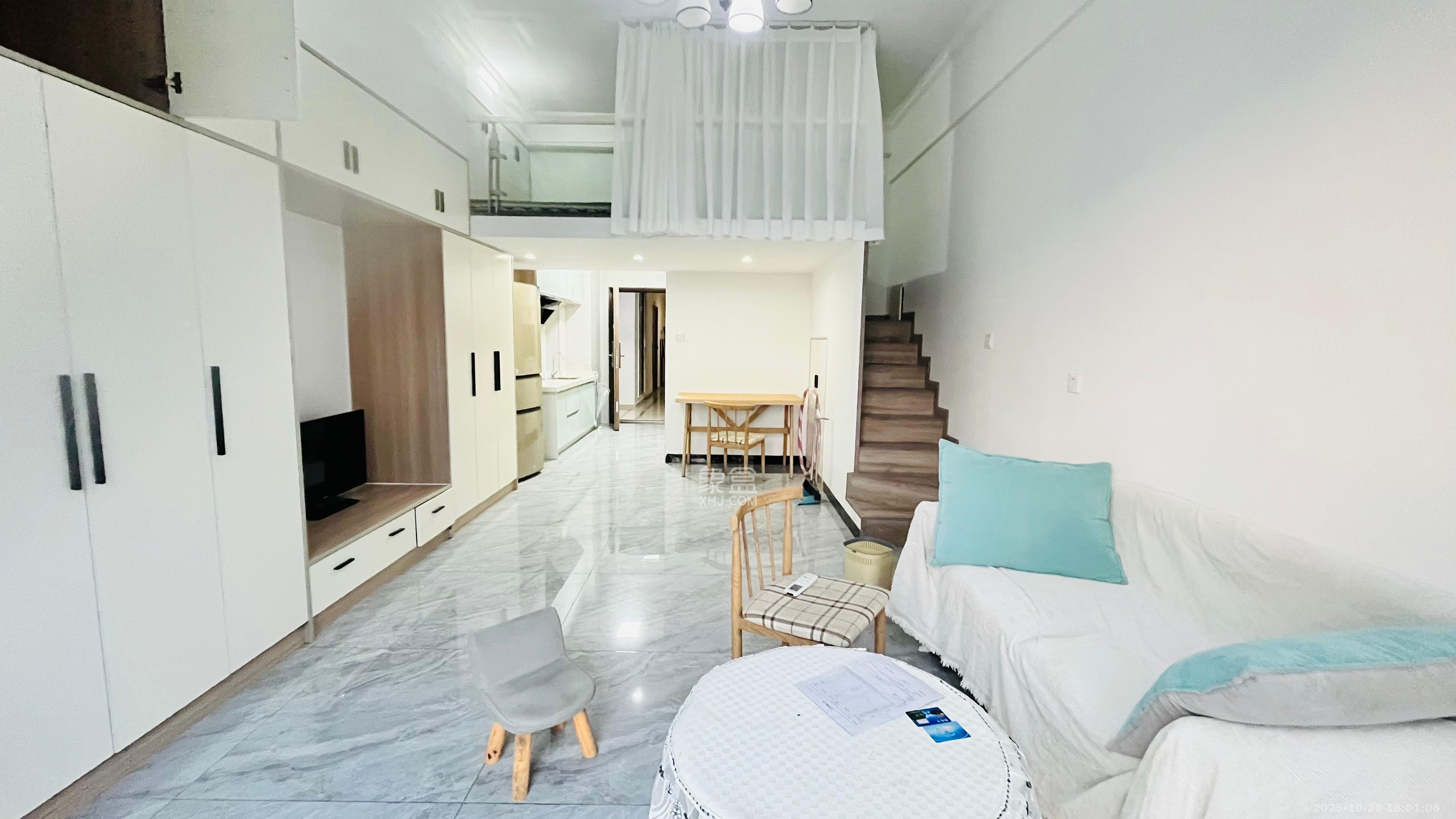 奥克斯滨仕花园（奥克斯洋湖广场/奥克斯中心）  1室1厅1卫    1800.0元/月室内图