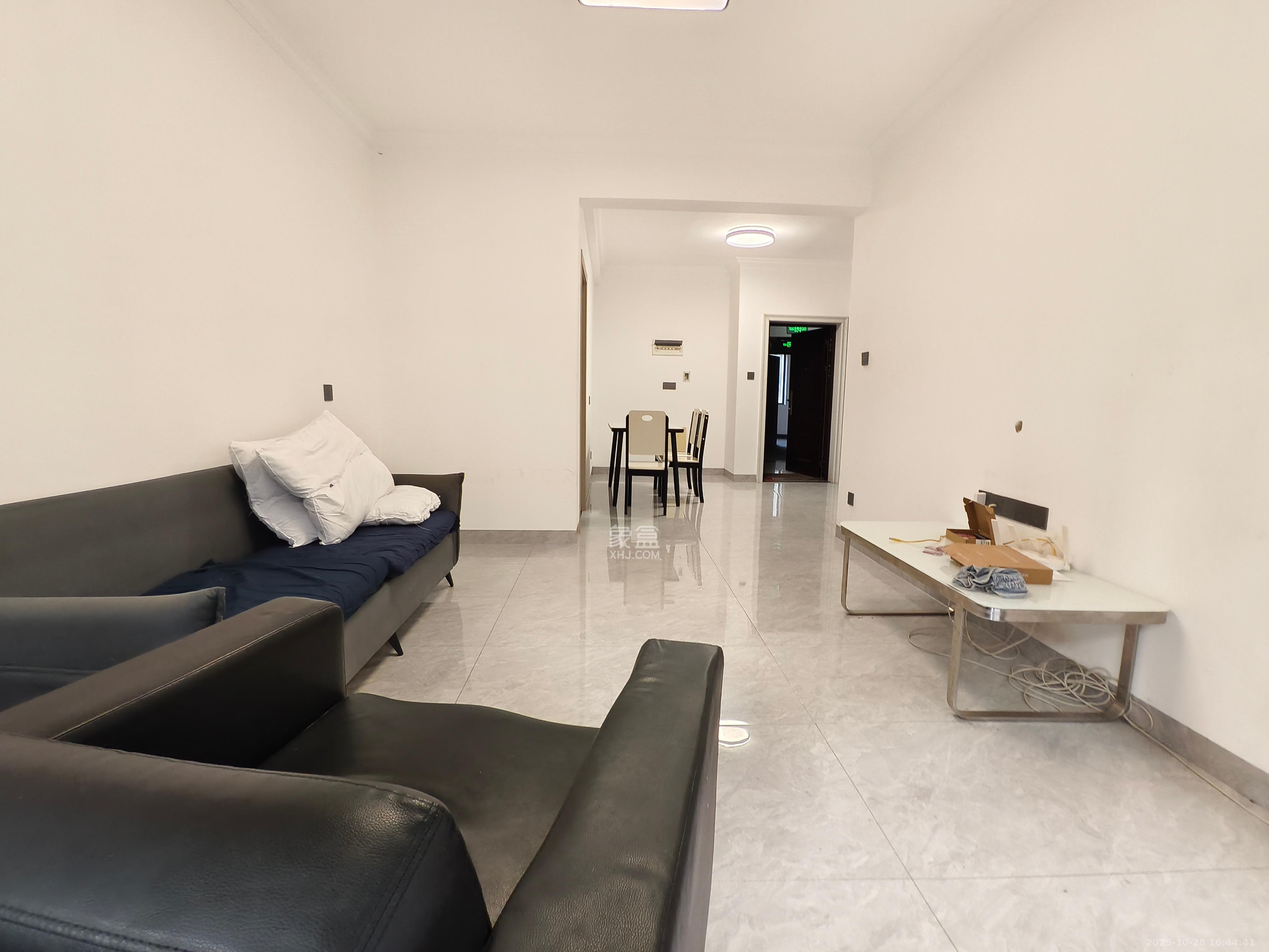 山水新城  2室2厅1卫    2000.0元/月 山水新城  2室2厅1卫    2000.0元/月室内图