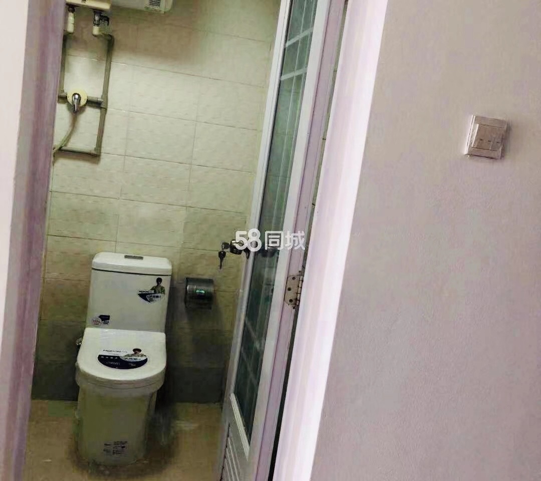 西溪里一期  1室1厅1卫    2100.0元/月