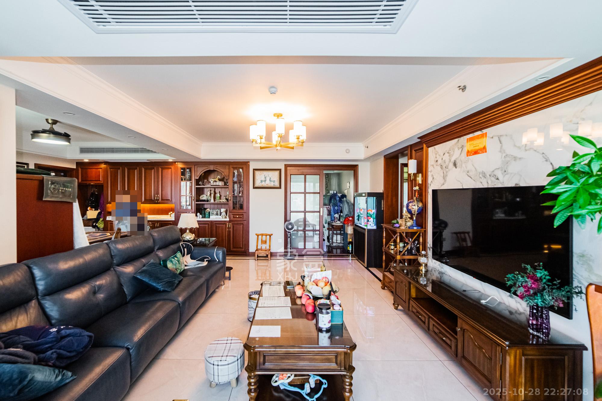 北辰三角洲C3区  3室2厅2卫    228.0万 北辰三角洲C3区  3室2厅2卫    228.0万客厅