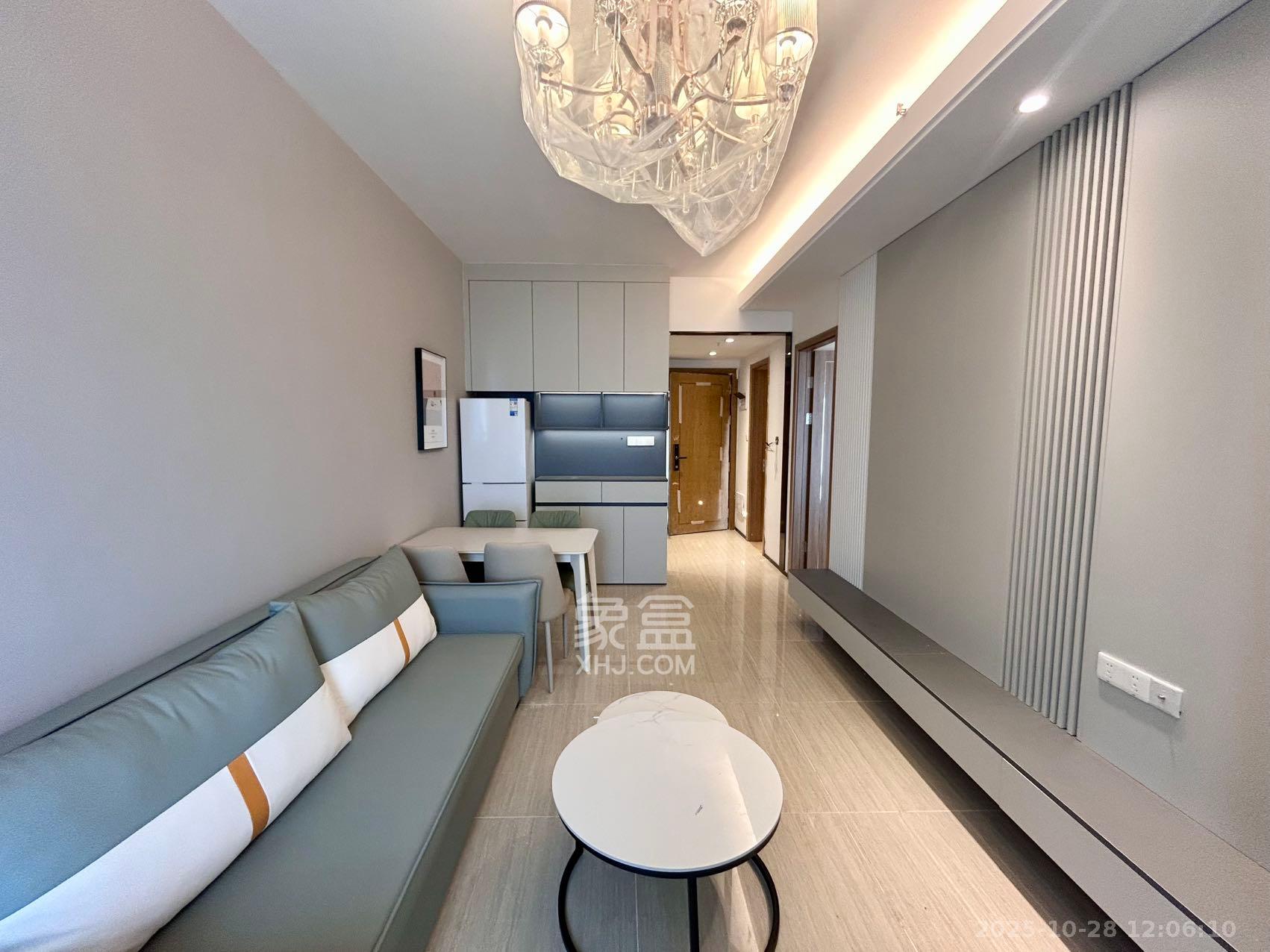 恒大国际广场  1室0厅0卫    2500.0元/月 恒大国际广场  1室0厅0卫    2500.0元/月室内图