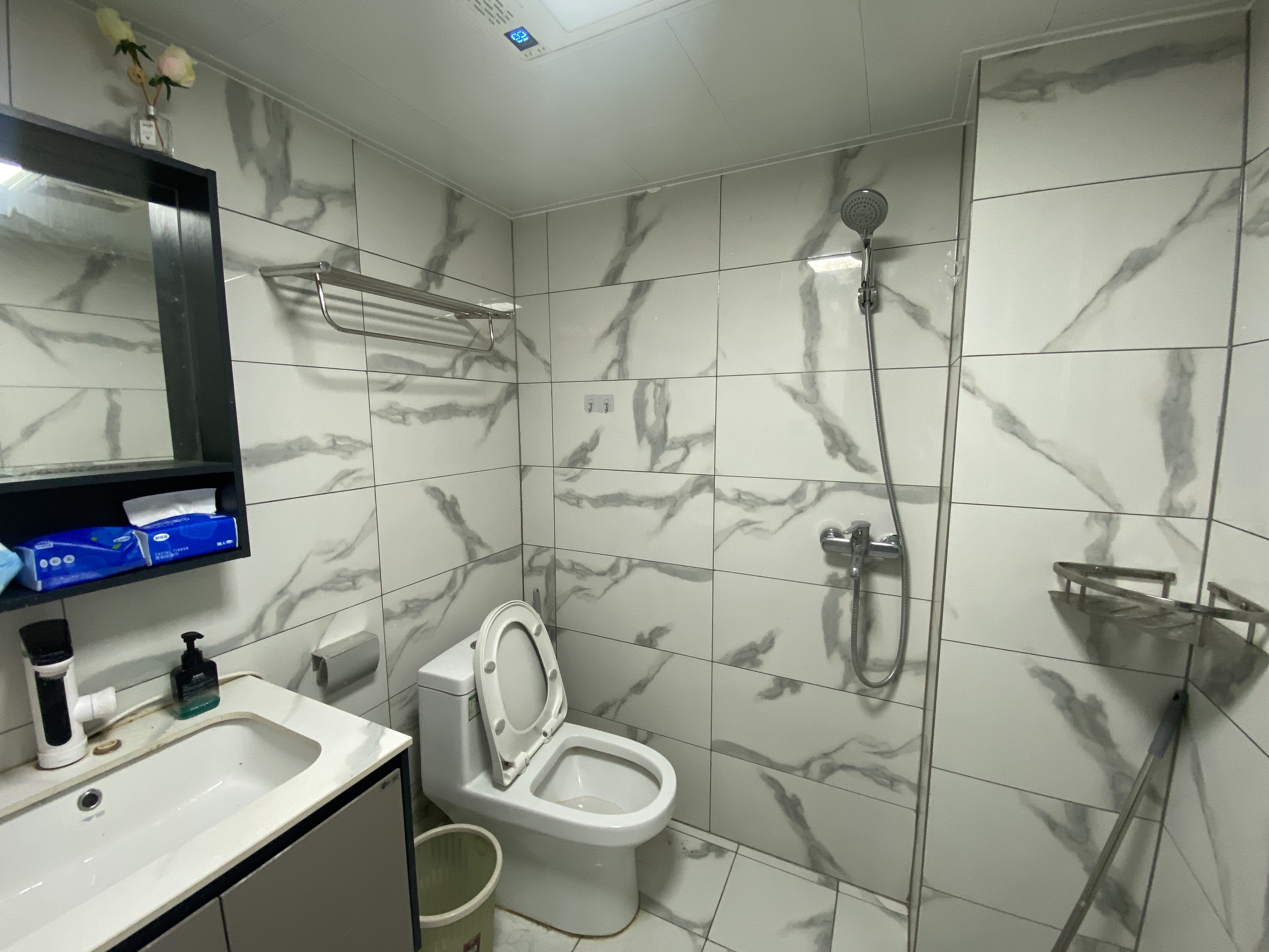 青春里 3室1厅1卫 2200.0元/月 青春里 3室1厅1卫 2200.0元/月室内图