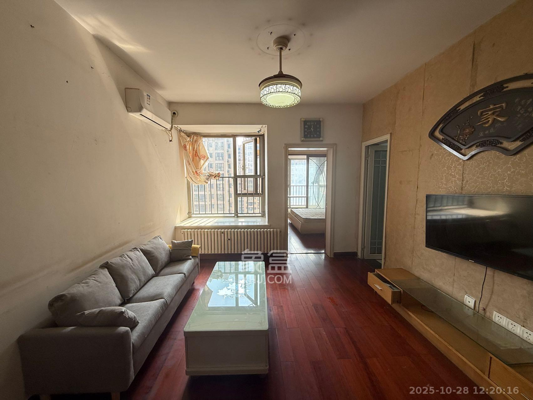 怡海星城 1室1厅1卫 1200.0元/月 怡海星城 1室1厅1卫 1200.0元/月室内图