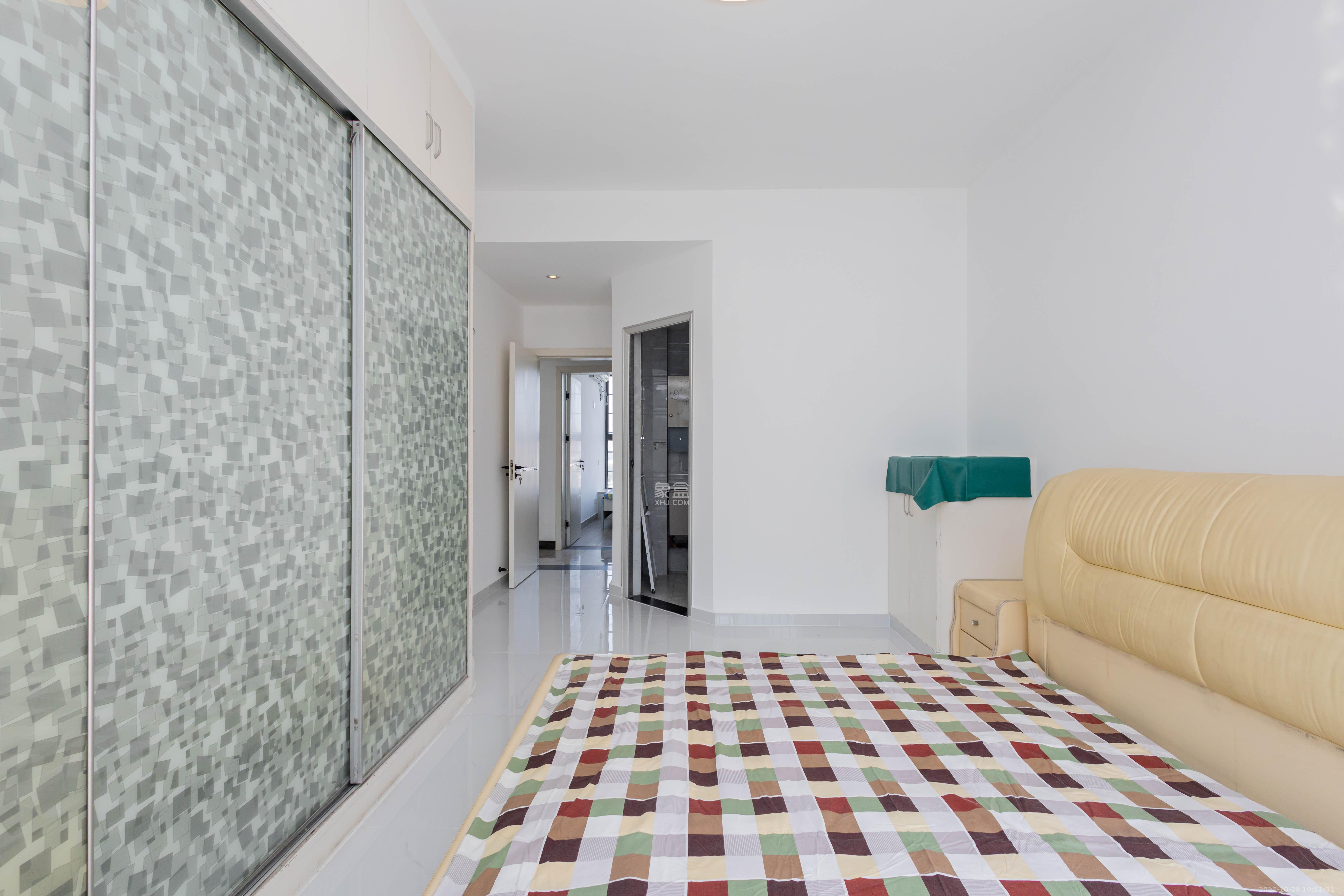 星城福邸(雄天朗郡)  3室2厅2卫    75.0万 星城福邸(雄天朗郡)  3室2厅2卫    75.0万卧室