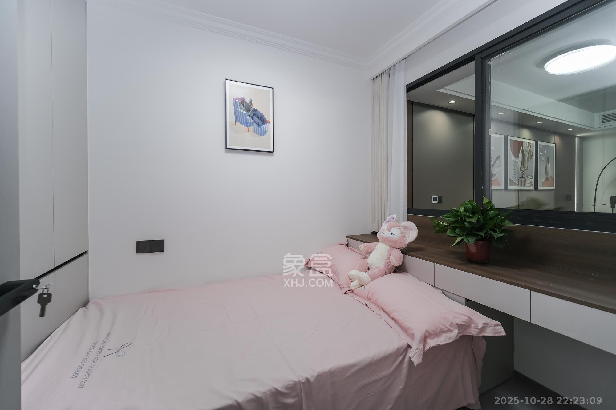 三一街区  3室2厅1卫    59.8万卧室