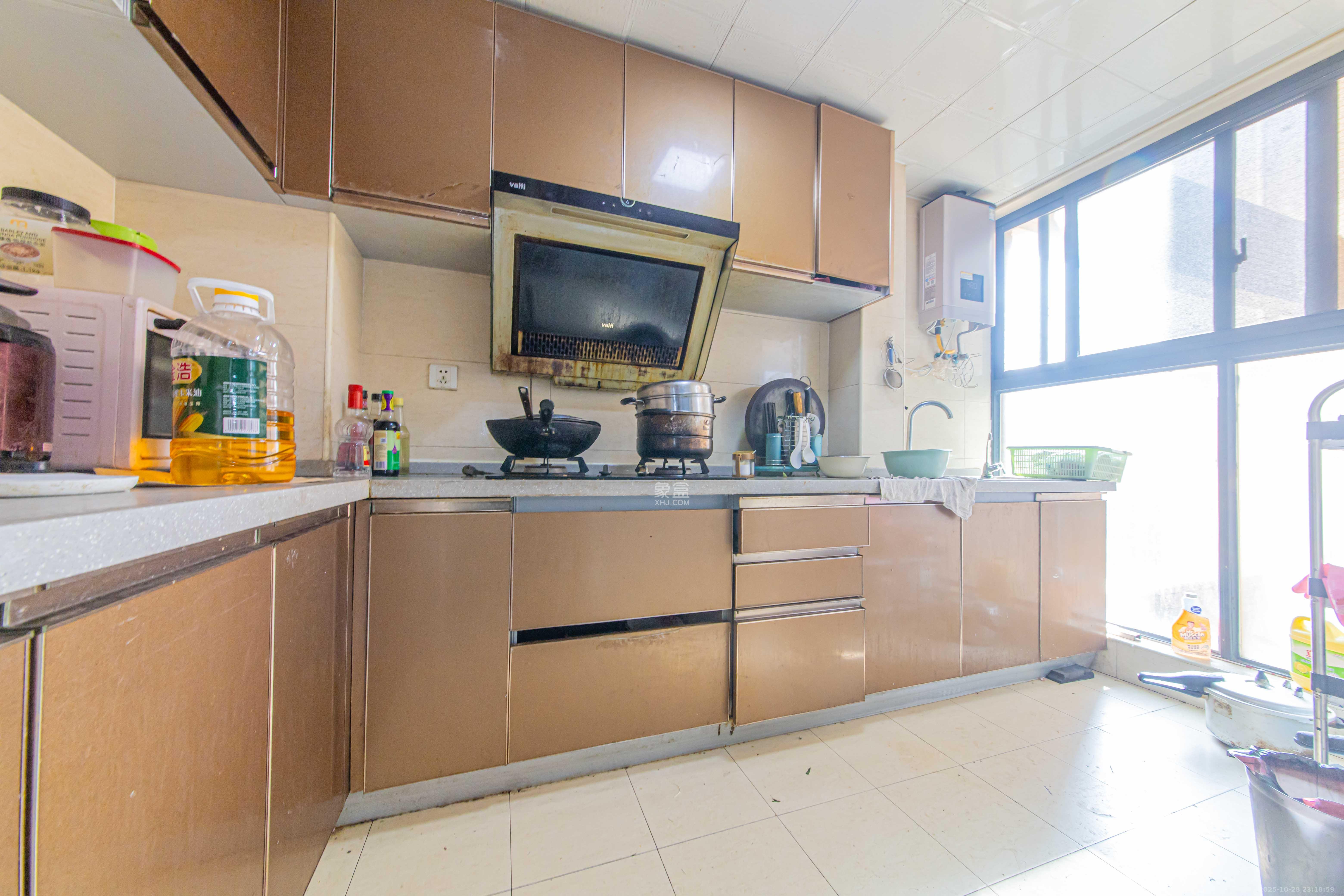 中建芙蓉嘉苑  3室2厅1卫    120.0万厨房