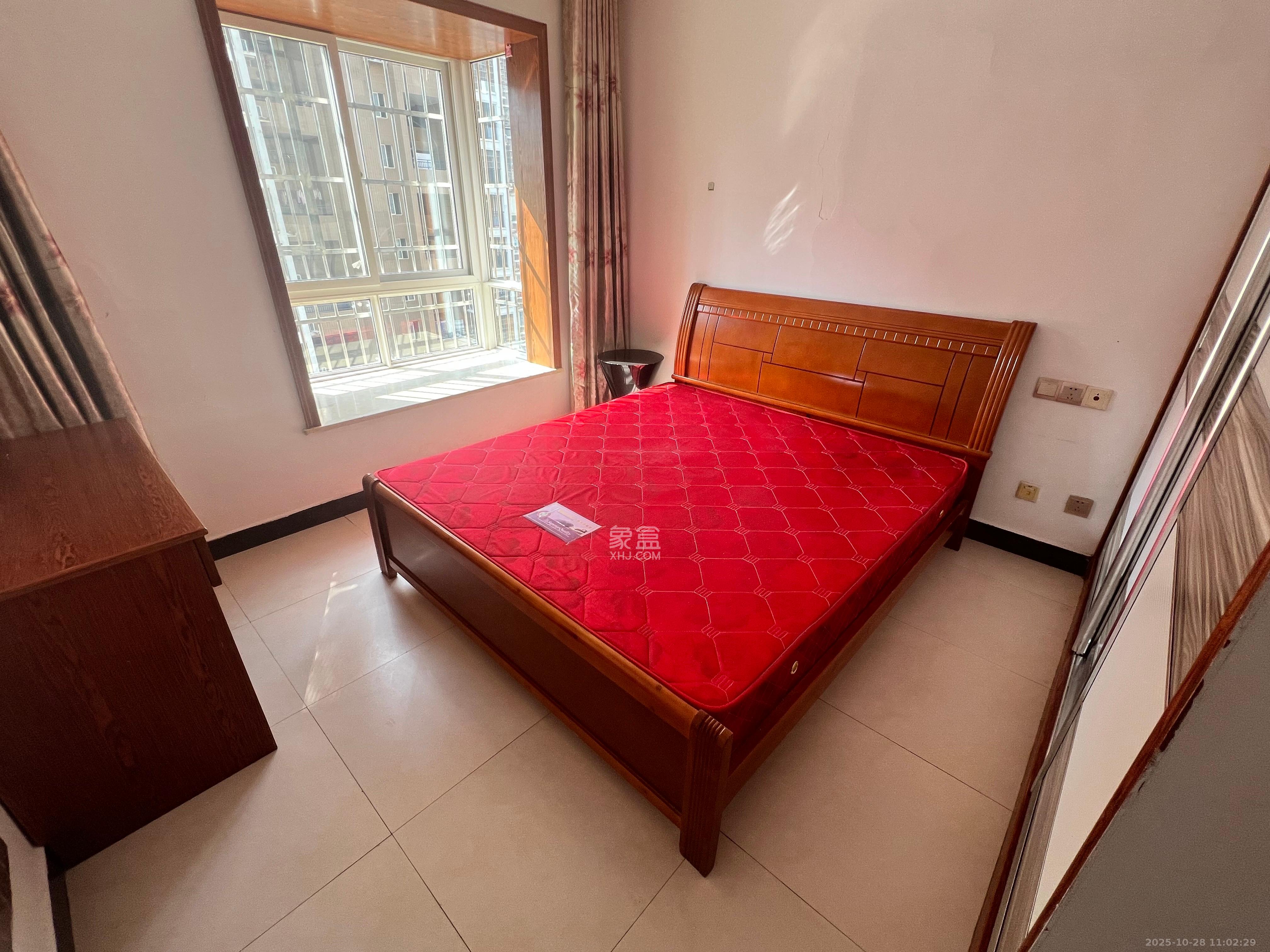 和馨园 3室1厅2卫 2200.0元/月 和馨园 3室1厅2卫 2200.0元/月室内图